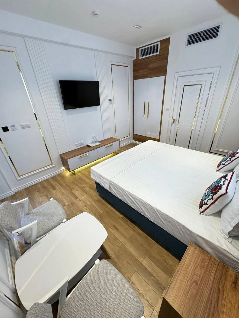 Bed in Asal Boutique Hotel