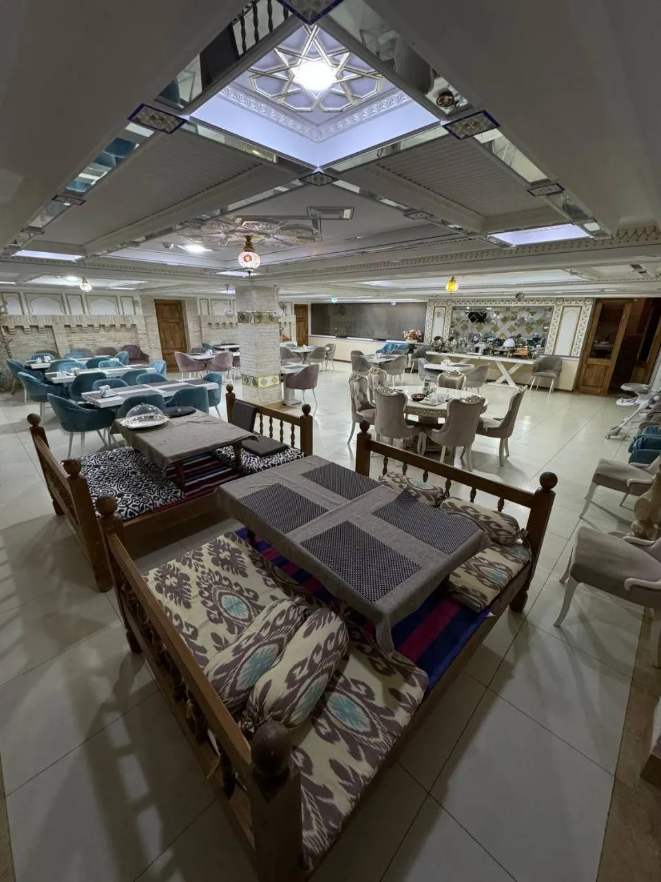 Restaurant/places to eat in Asal Boutique Hotel