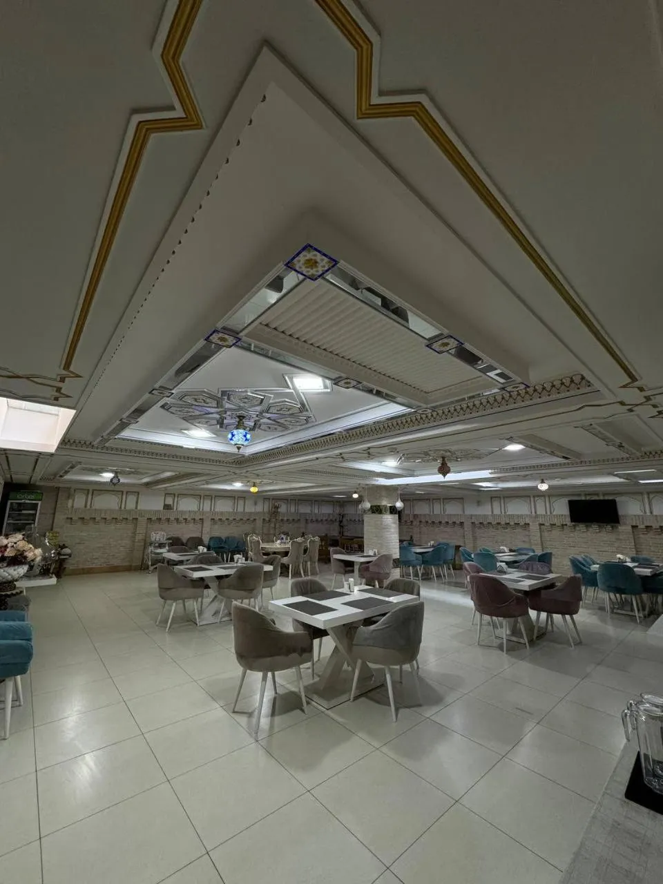 Restaurant/places to eat in Asal Boutique Hotel