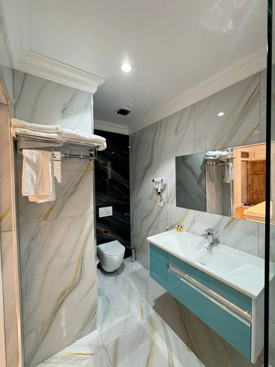 Toilet in Asal Boutique Hotel