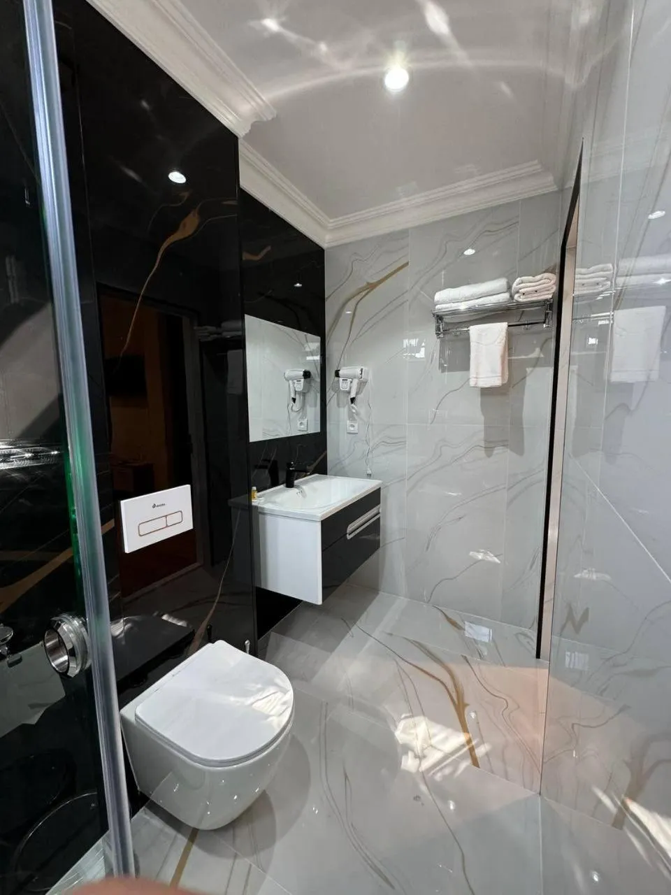 Shower in Asal Boutique Hotel