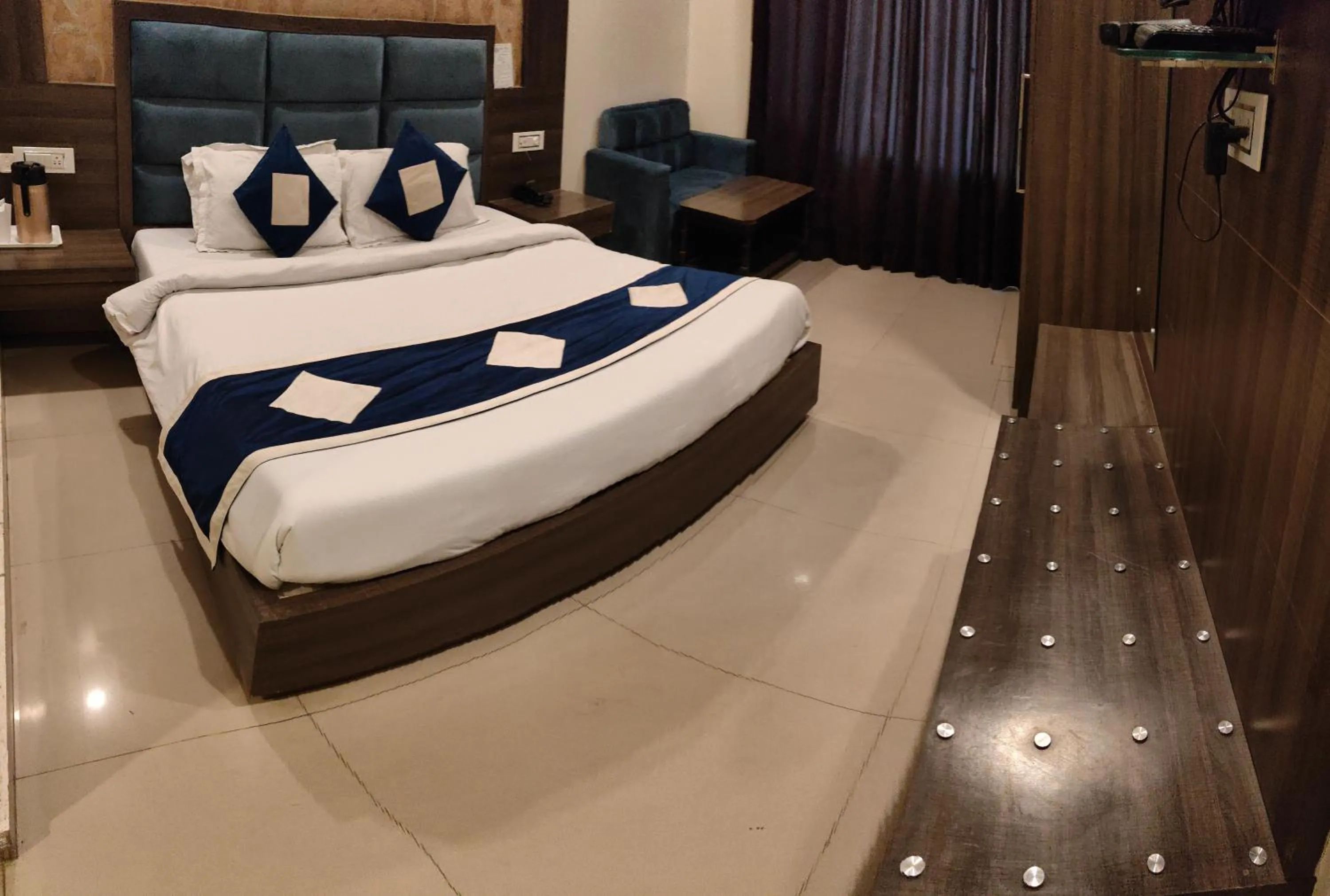 Bedroom, Bed in Hotel Krishna