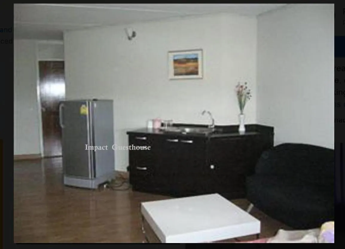 Living room in Family Room Dmk Don mueang Airport 2 bedrooms