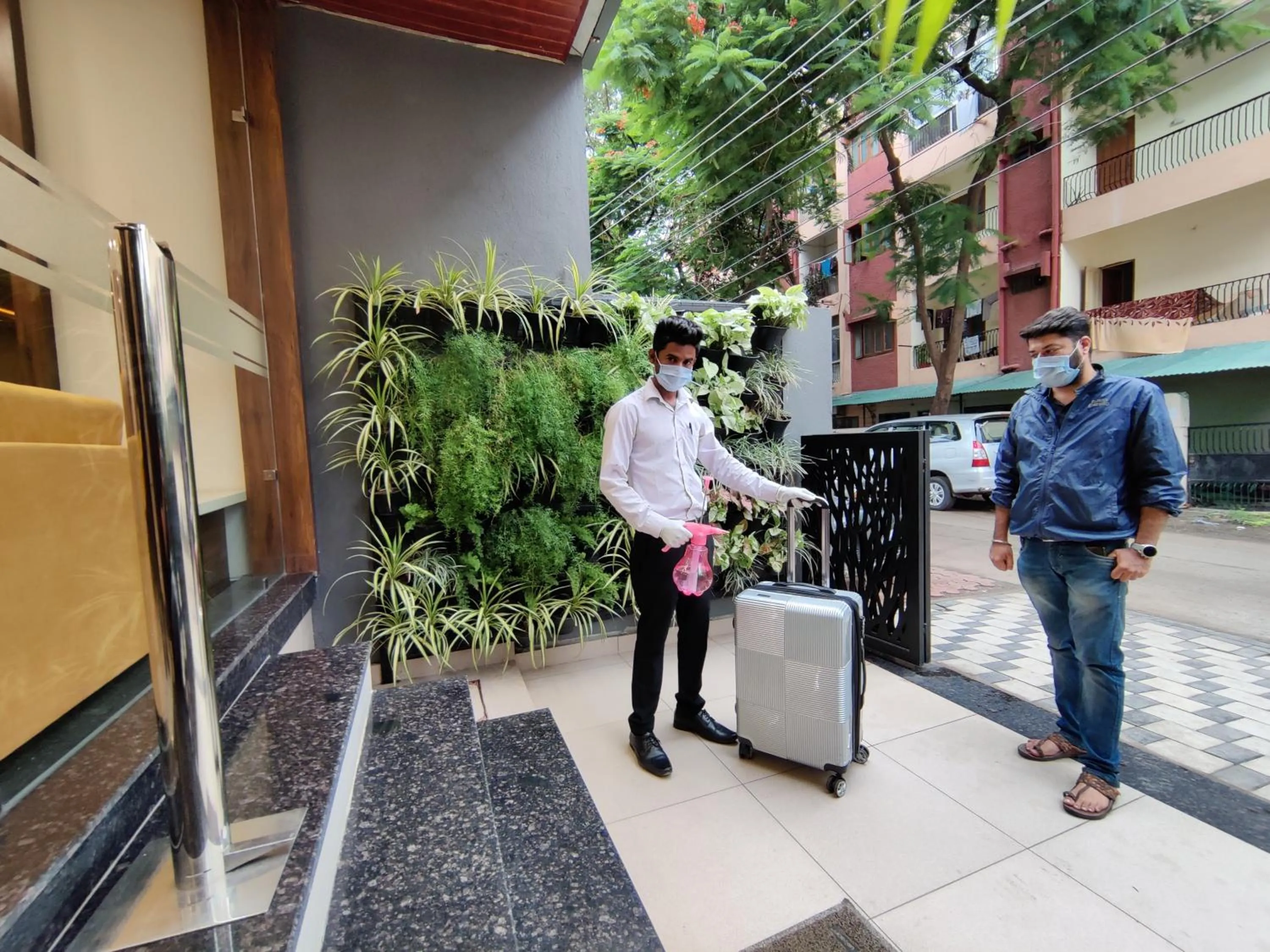 Facade/entrance in Hotel Blue Bells