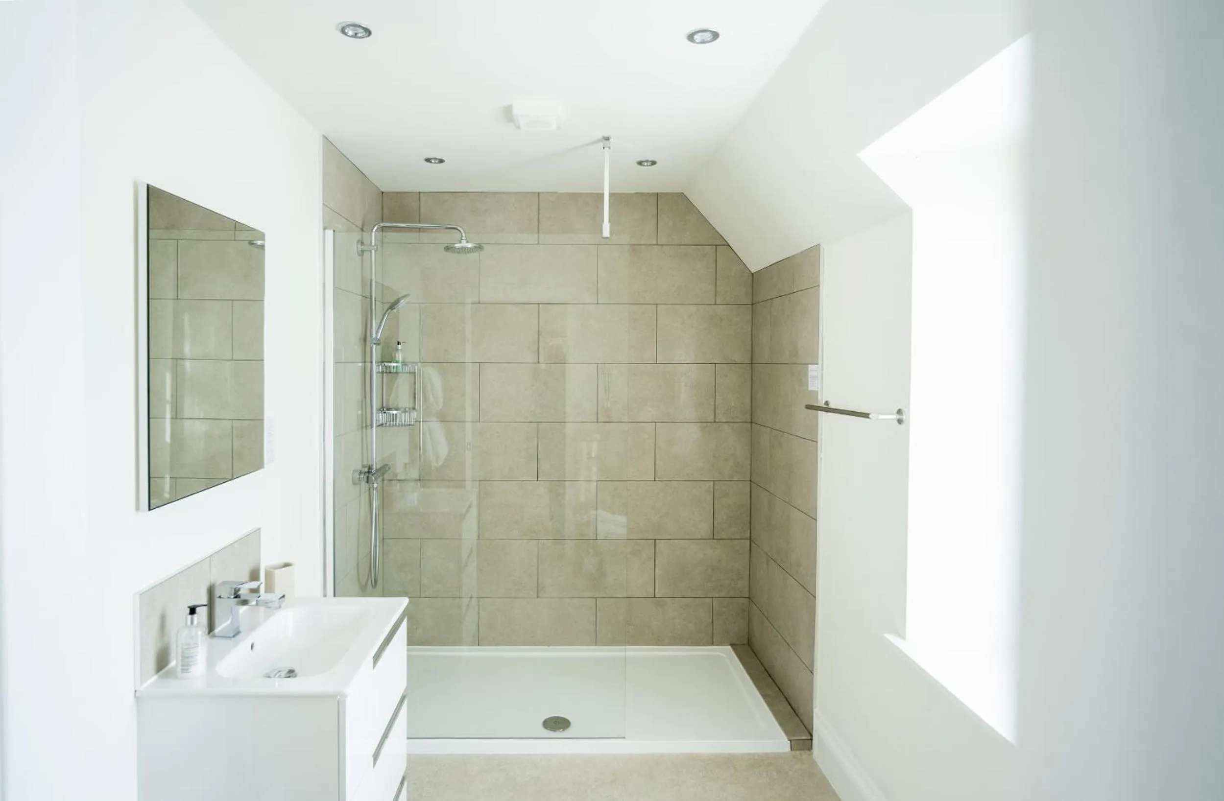 Bathroom in Black Bull Hotel