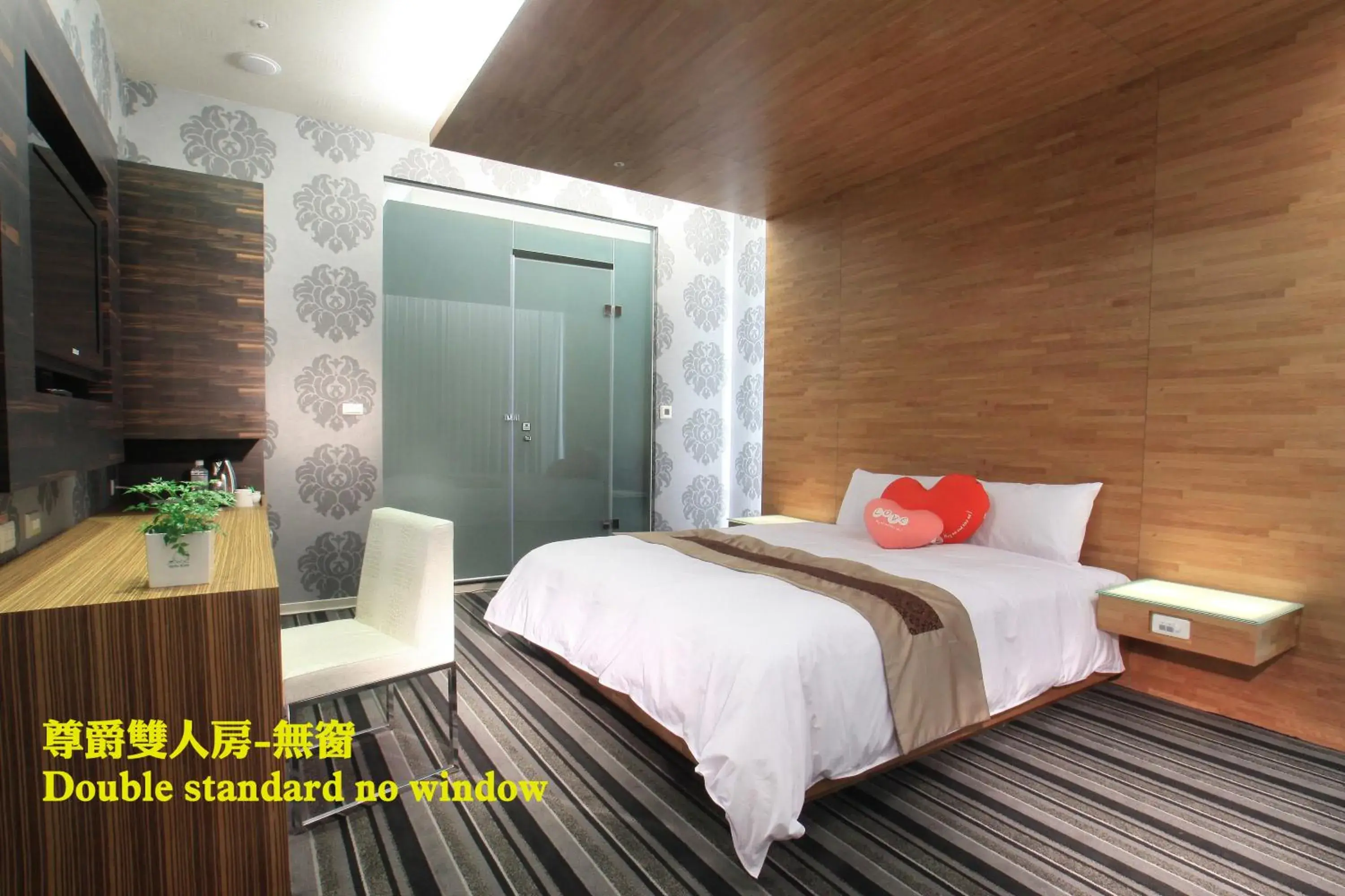 Double Room(Room Selected at Check-In) in Yoai Hotel Double Room(Room Selected at Check-In) in Yoai Hotel