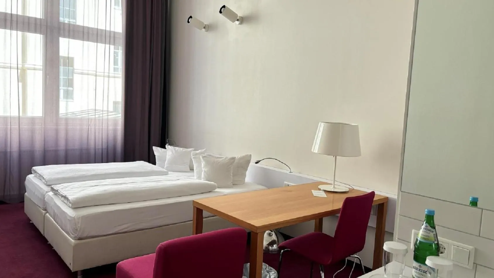 Bedroom, Bed in Wyndham Garden Berlin Mitte