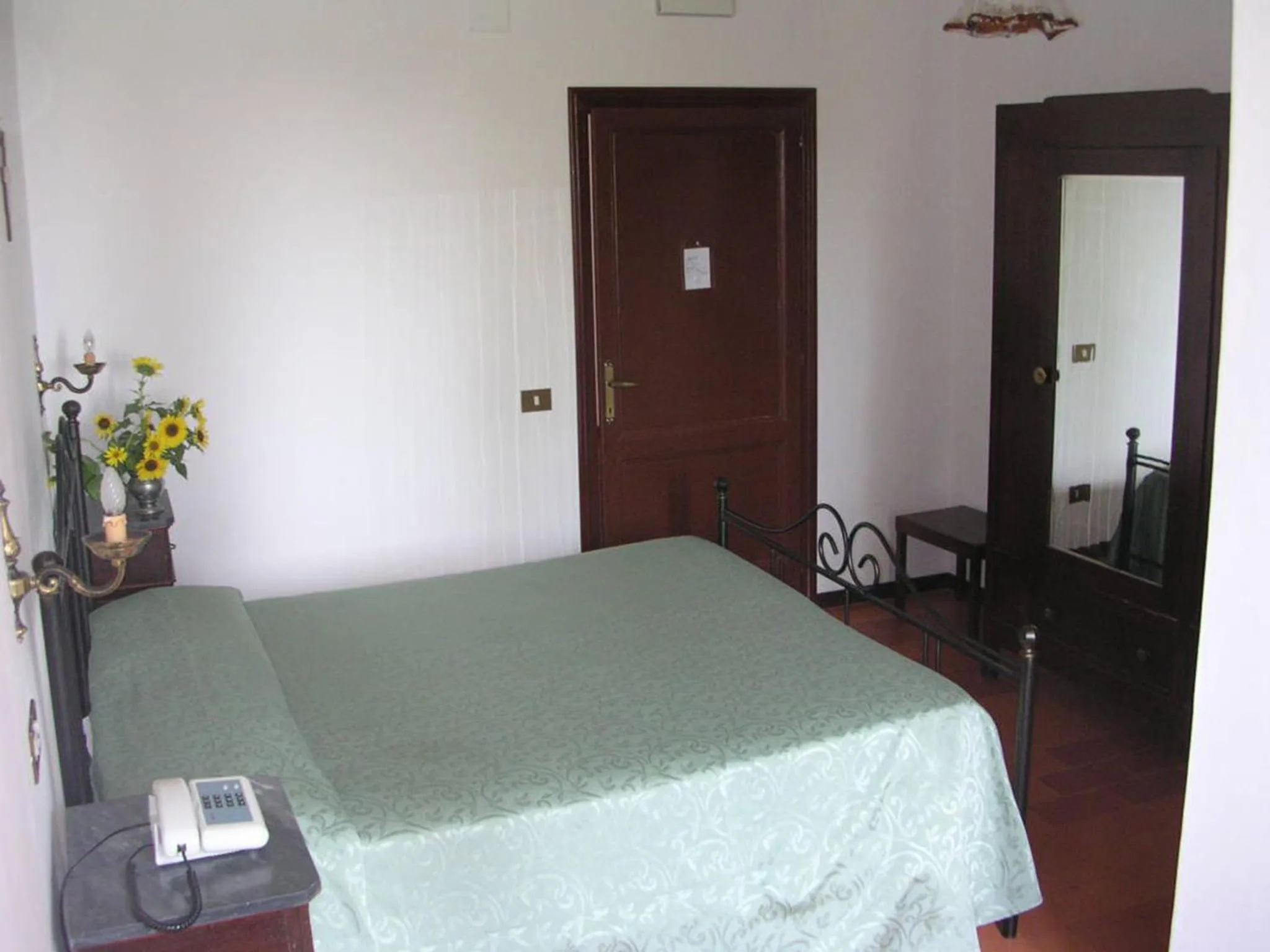 Photo of the whole room in Hotel La Quiete