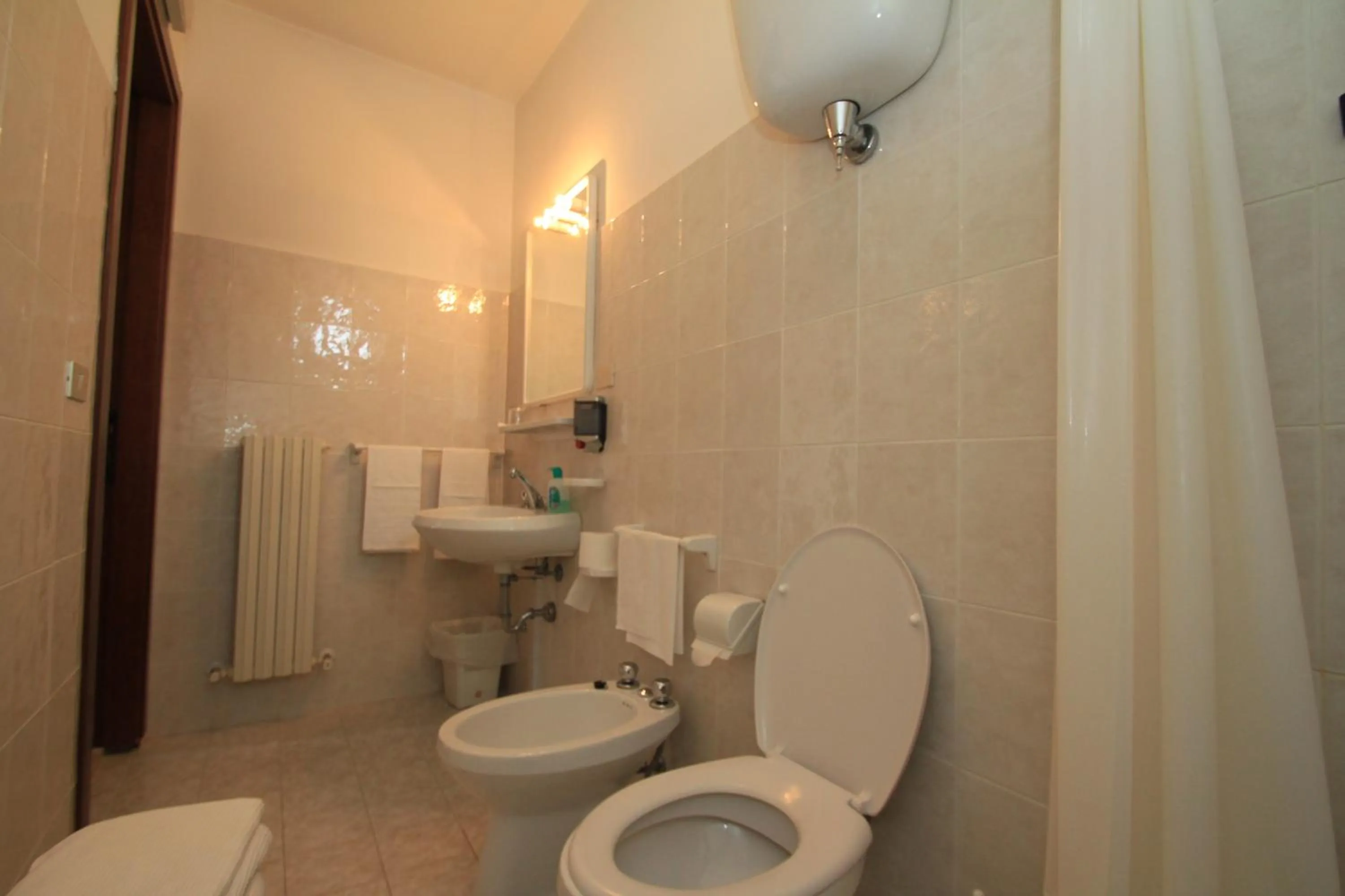 Toilet in Hotel La Quiete