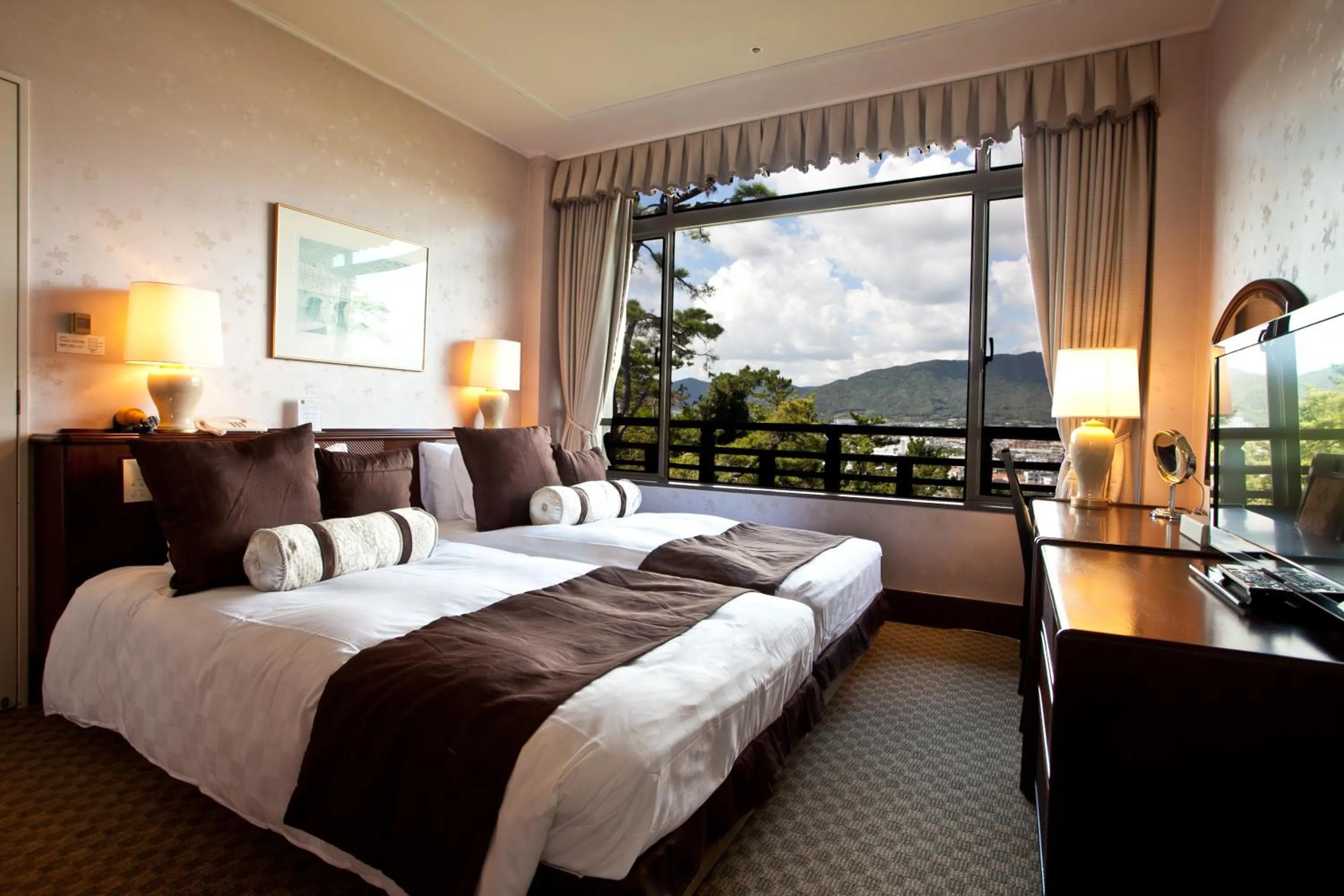 Bedroom, Bed in Gamagori Classic Hotel