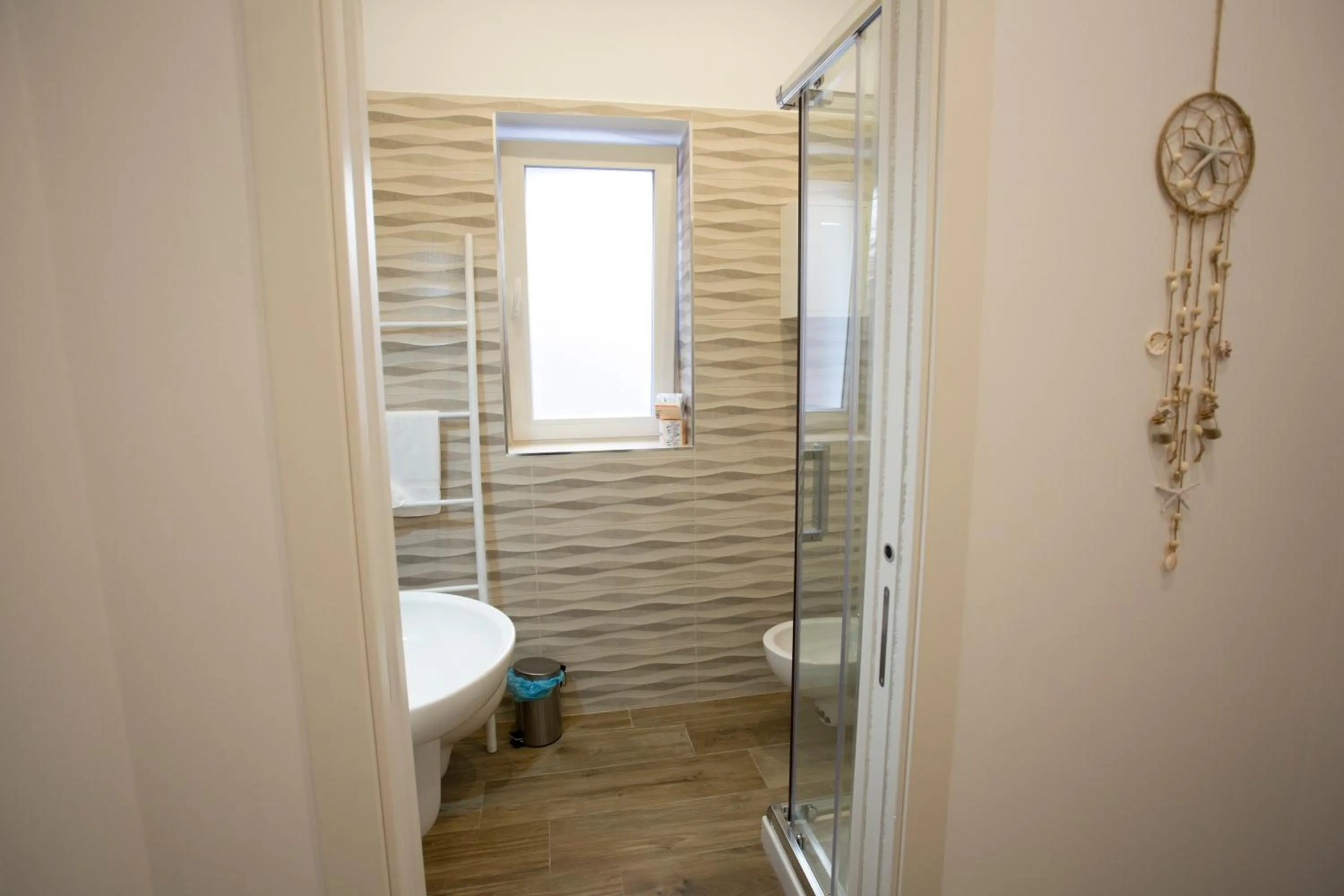 Shower in B&B LA CHICCA