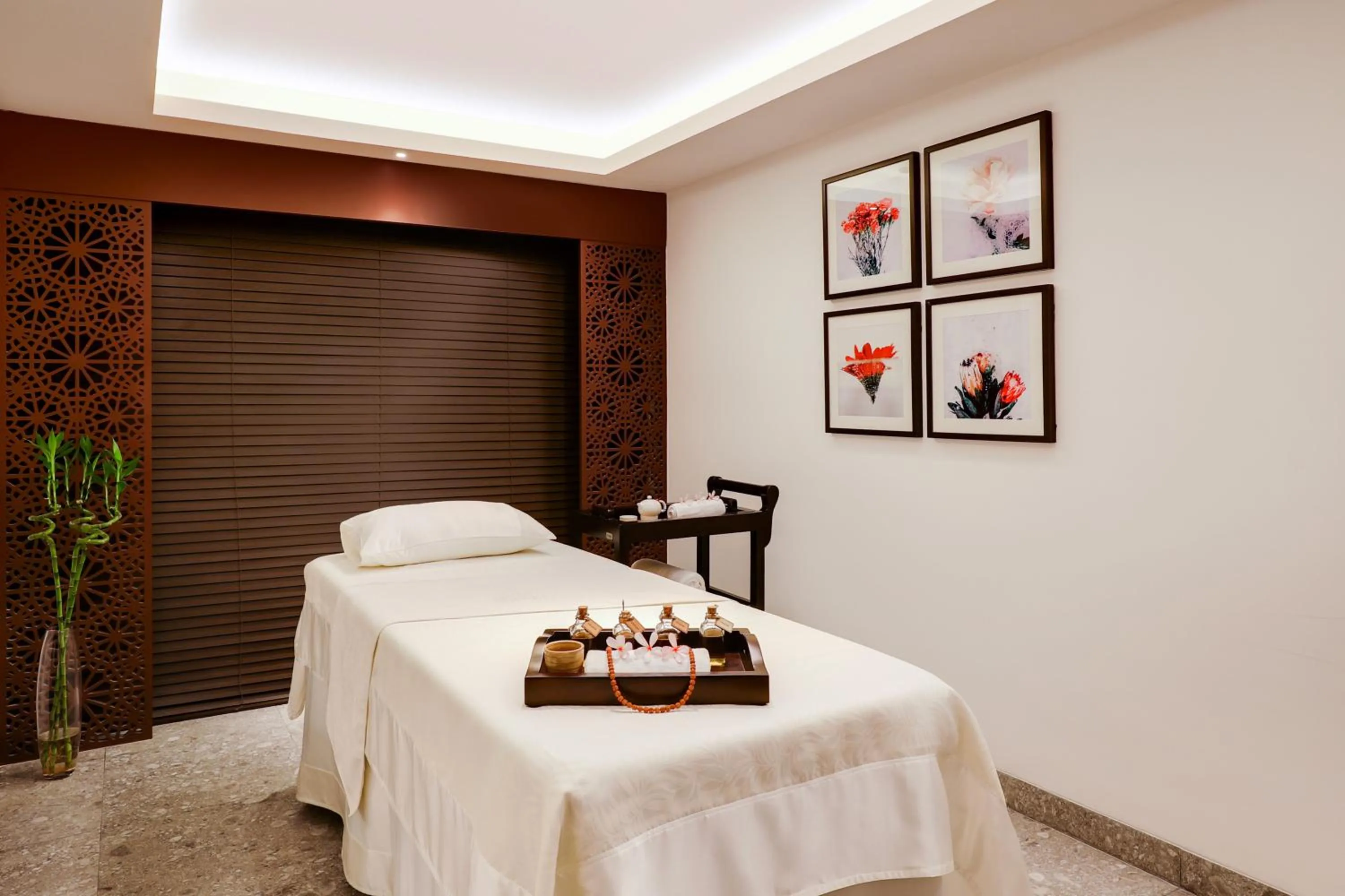 Spa and wellness centre/facilities, Bed in Lemon Tree Premier, Vijayawada