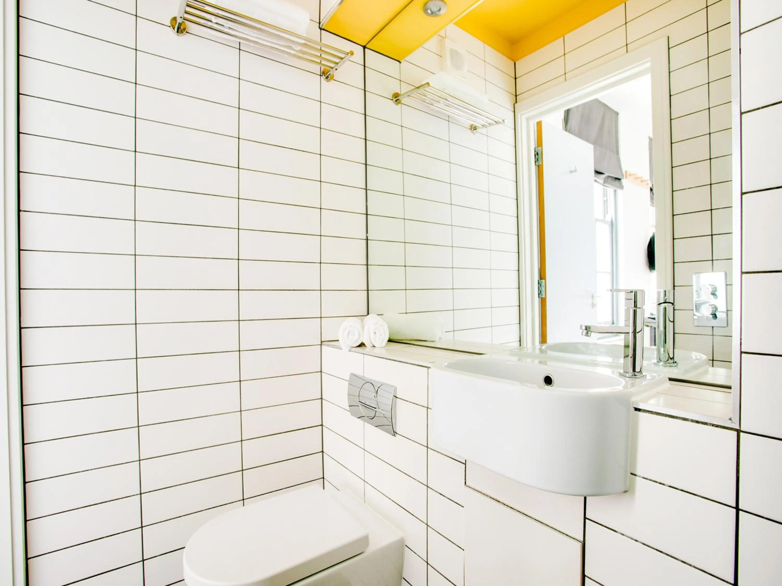 Bathroom in OYO Fab Guest House