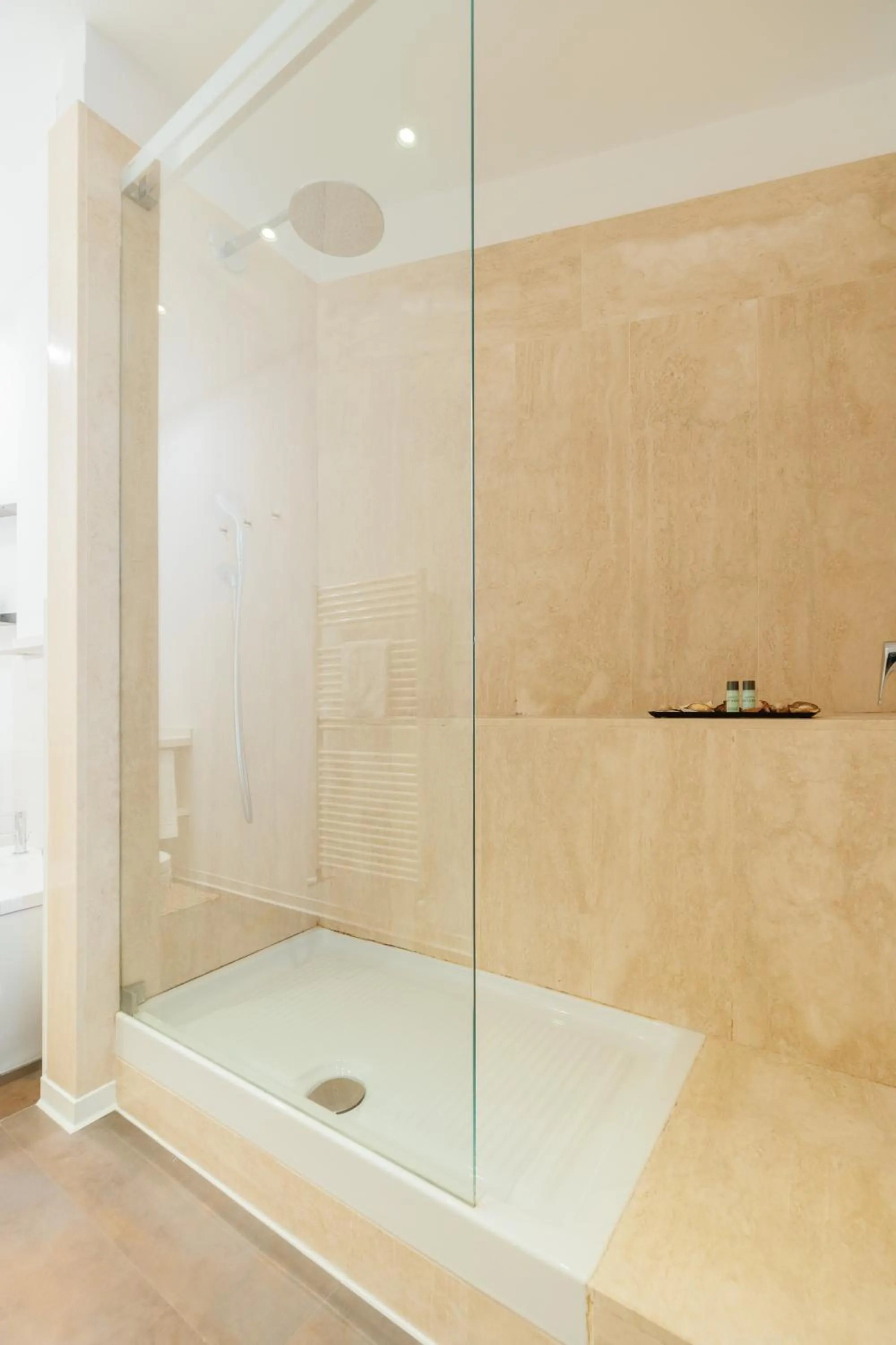 Shower in Residence Degli Aranci - Casêta