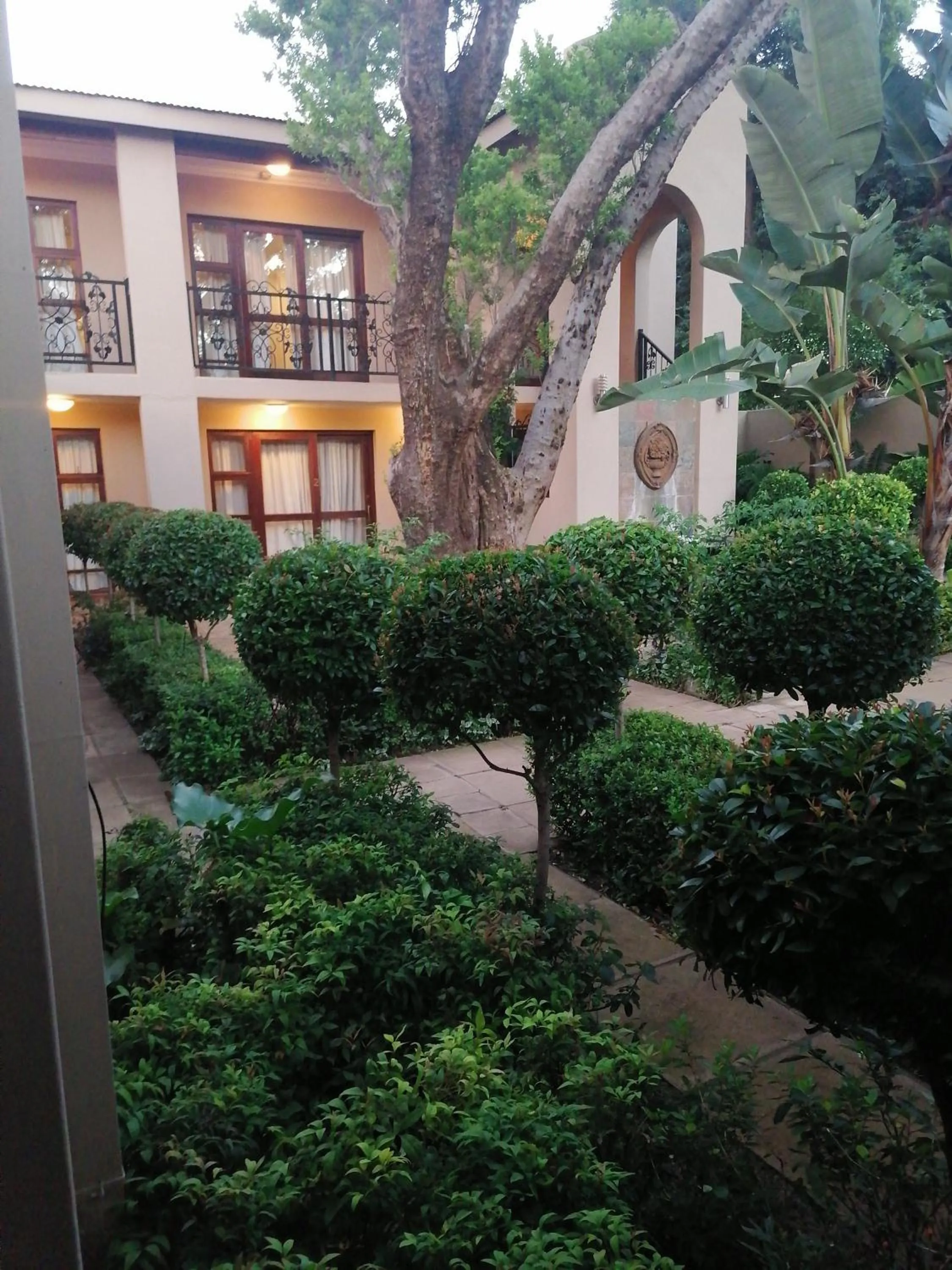 180 On Anderson Guest House