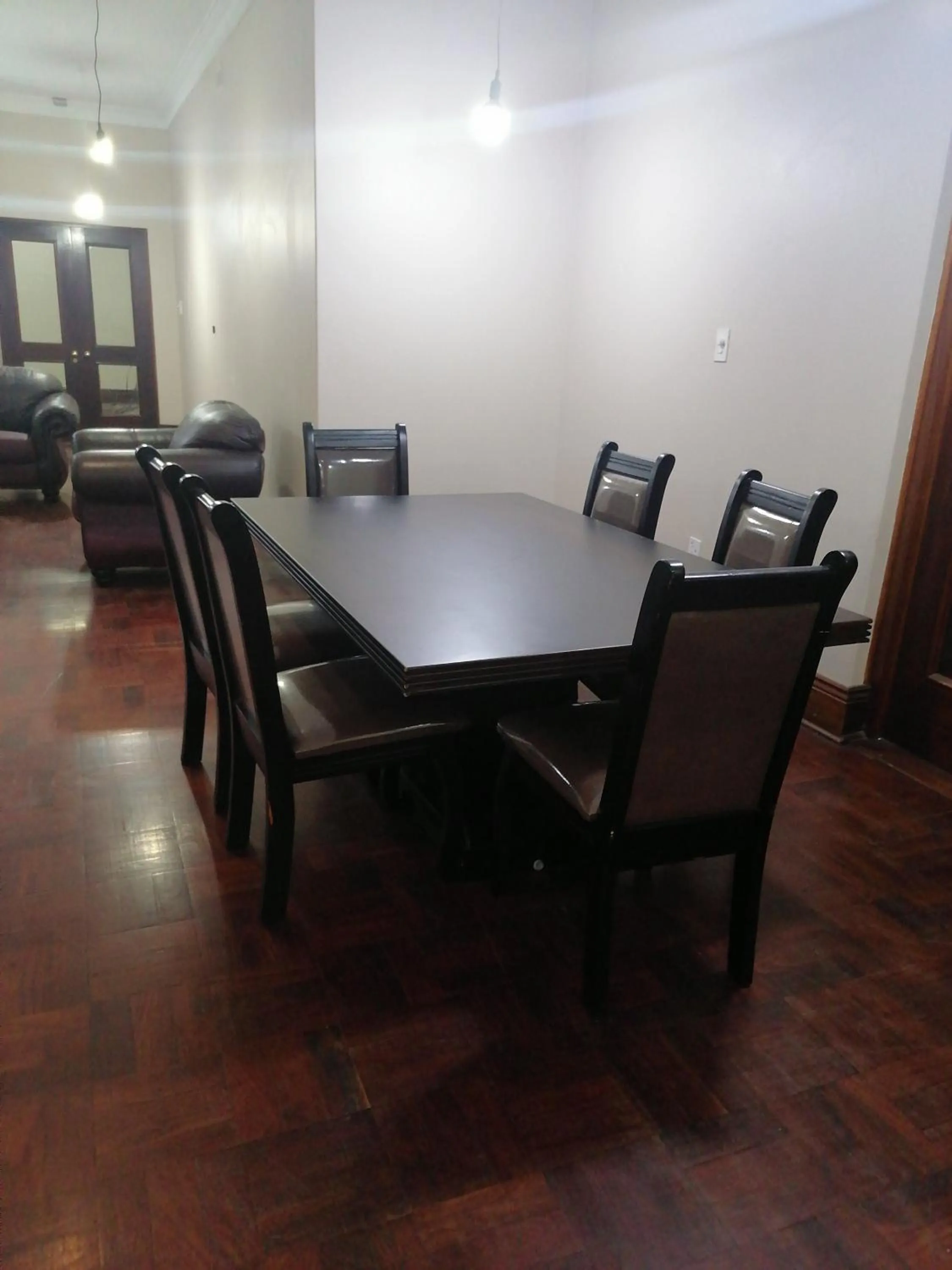 180 On Anderson Guest House