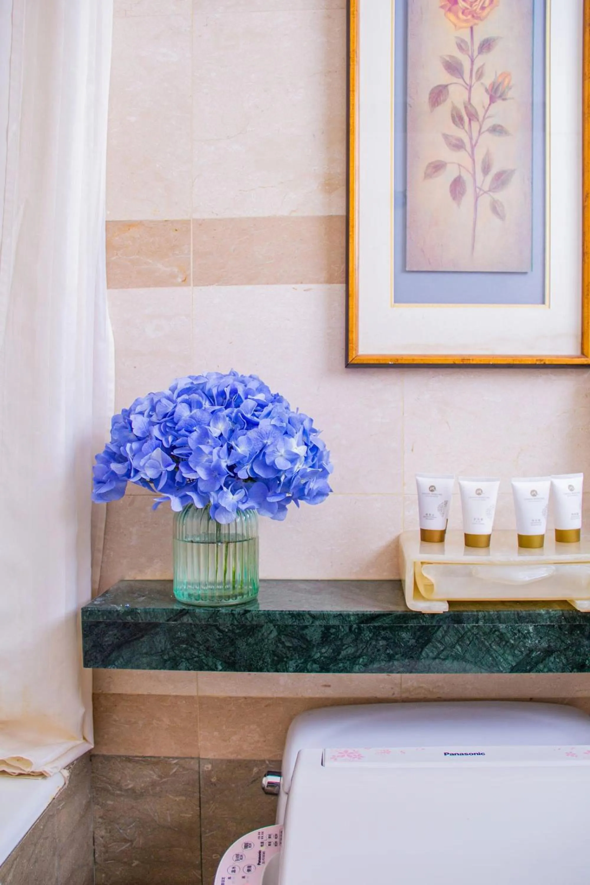 Decorative detail in Grand Mercure Shanghai Hongqiao