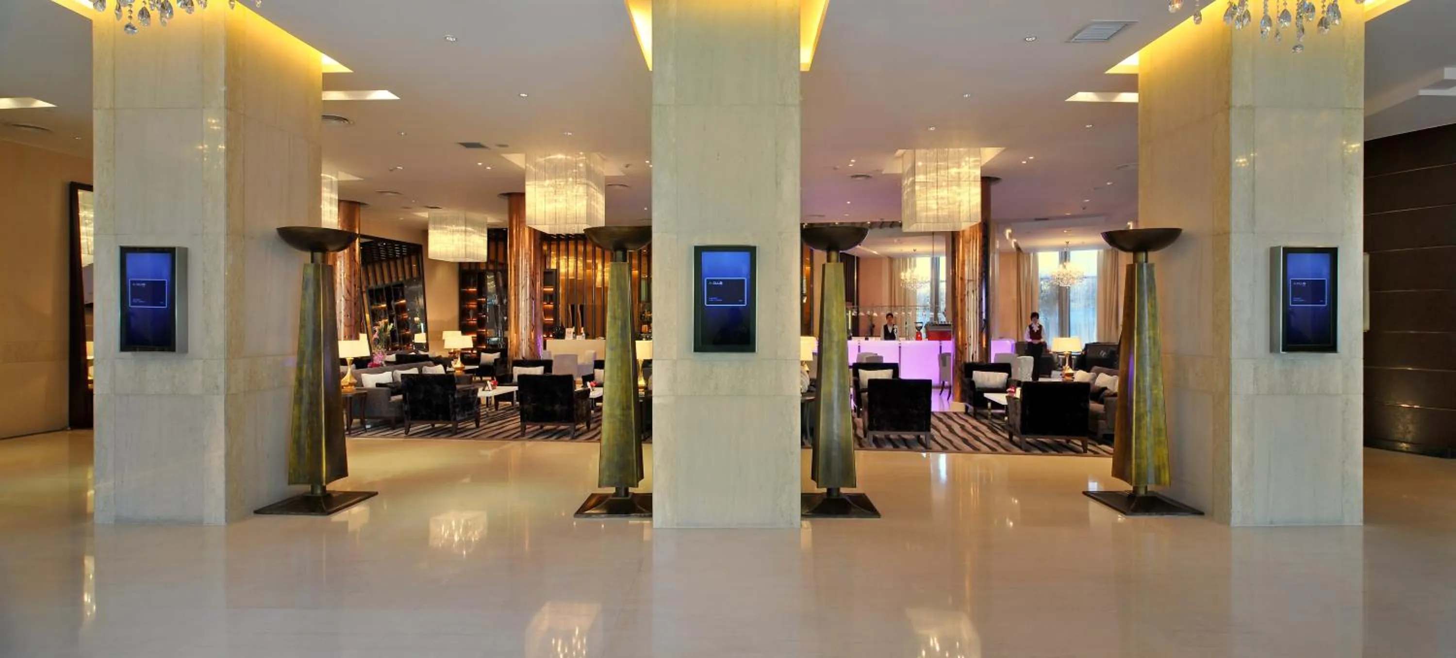 Lobby or reception in Grand Mercure Shanghai Hongqiao