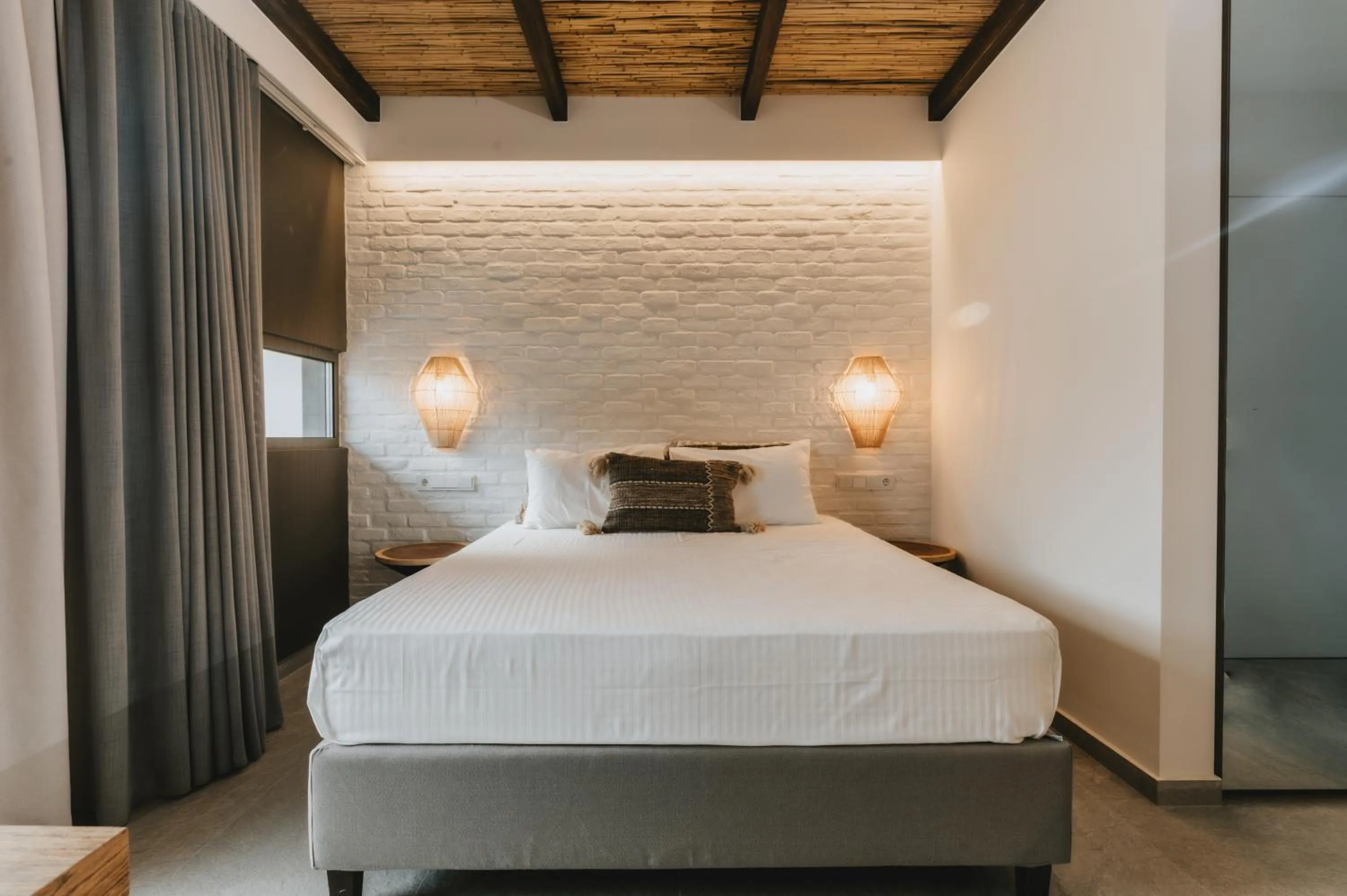 Bed in Suite Homes - Fine Living , Preveza