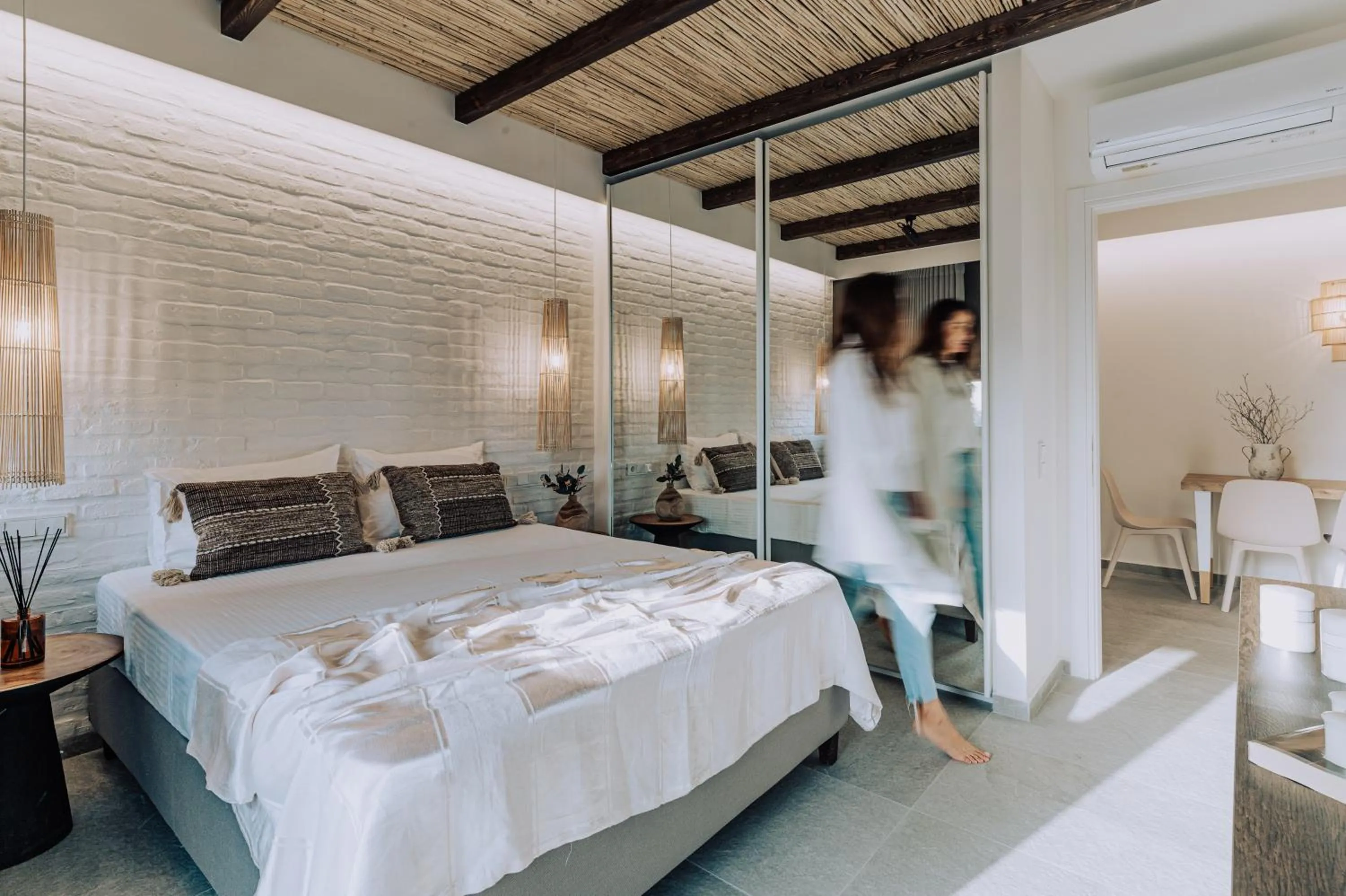 Bed in Suite Homes - Fine Living , Preveza