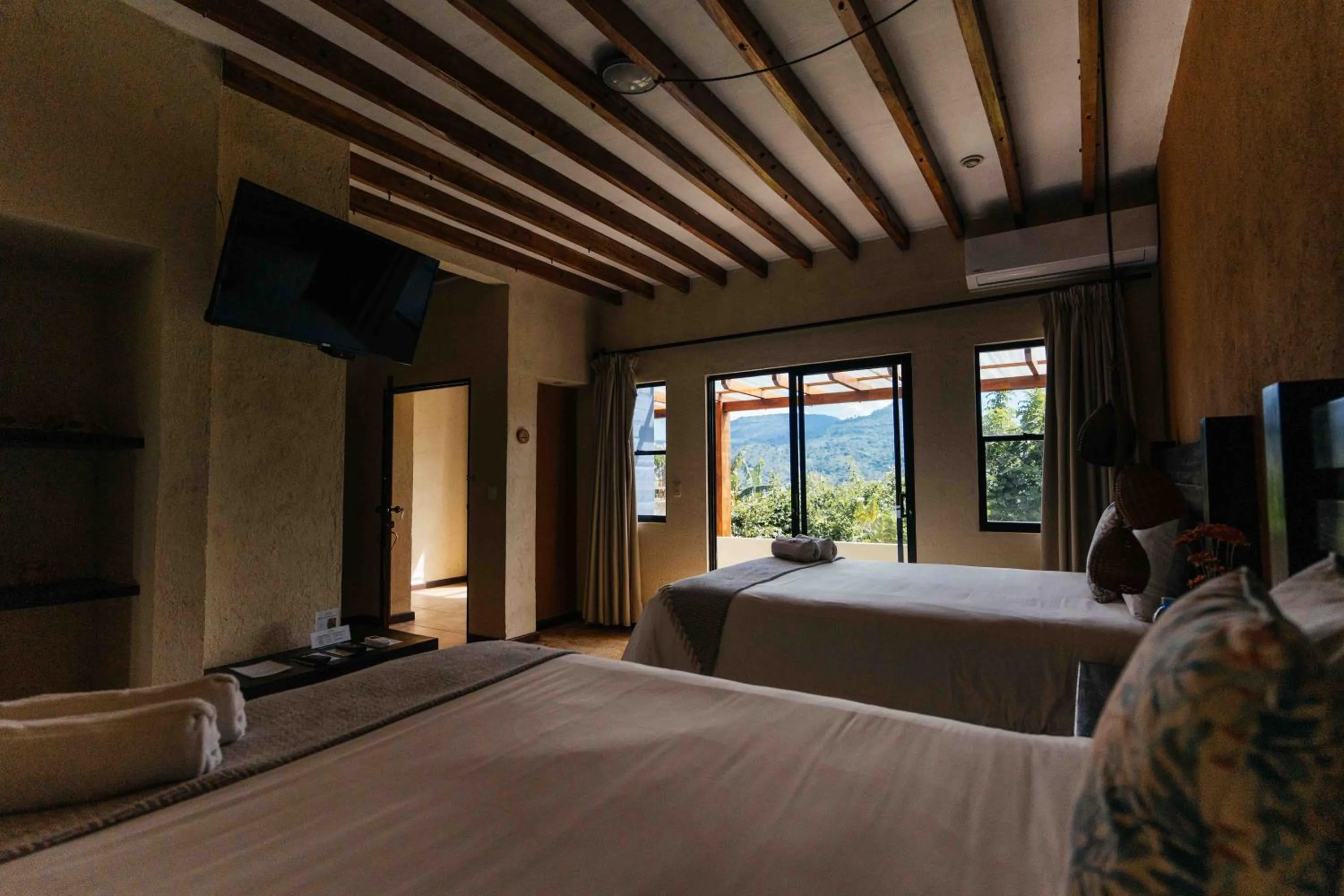 Bed in Casa 1800 Ataco Hotel Boutique