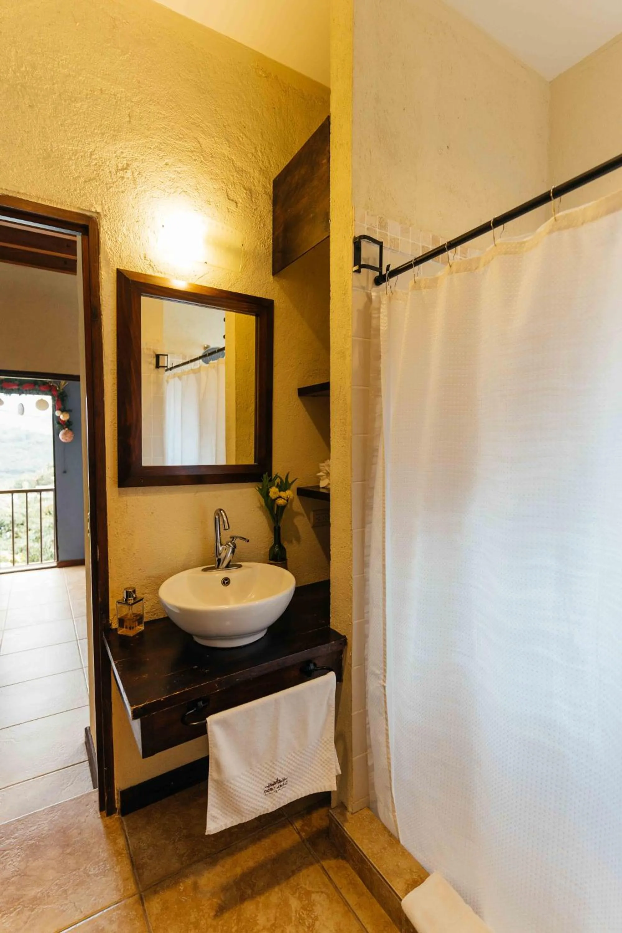 Bathroom in Casa 1800 Ataco Hotel Boutique
