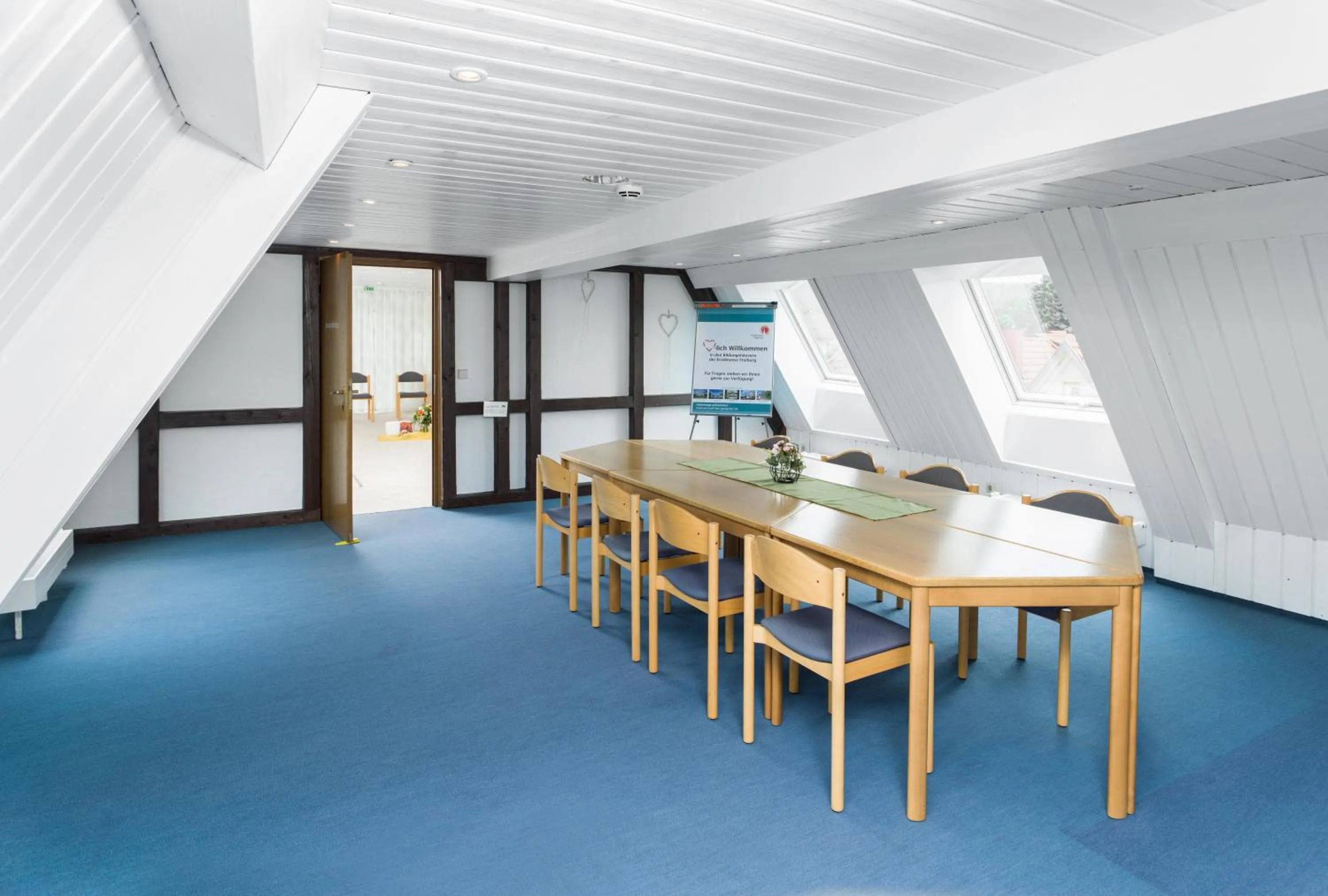 Business facilities in Bildungshaus Neckarelz