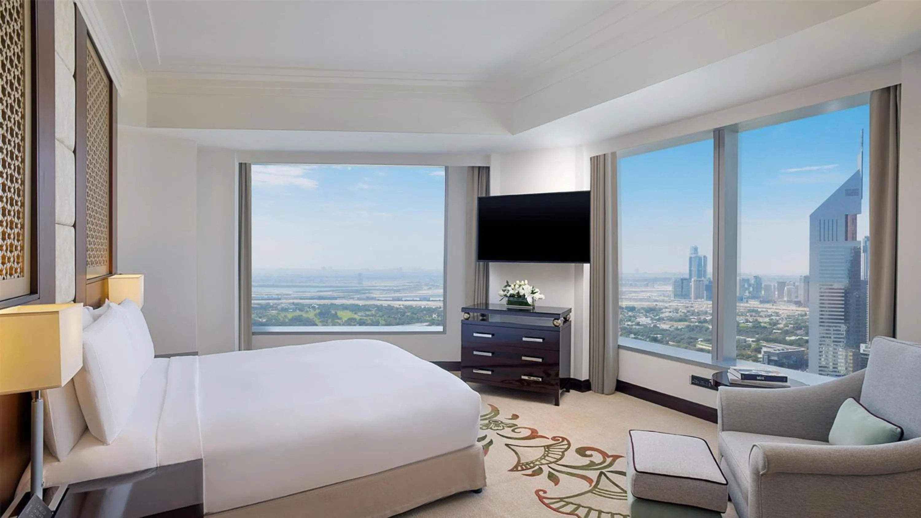 Bed in Conrad Dubai