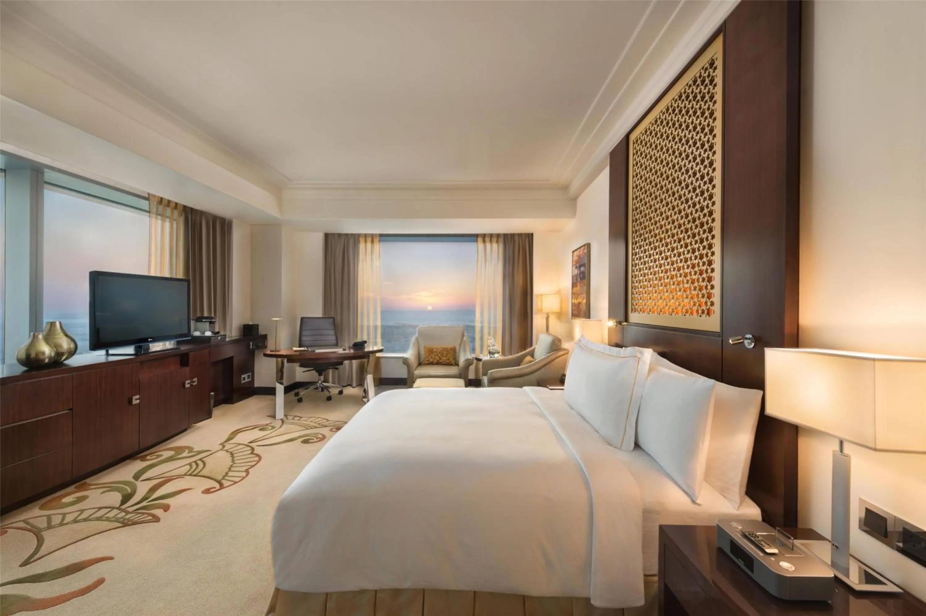 Bed in Conrad Dubai