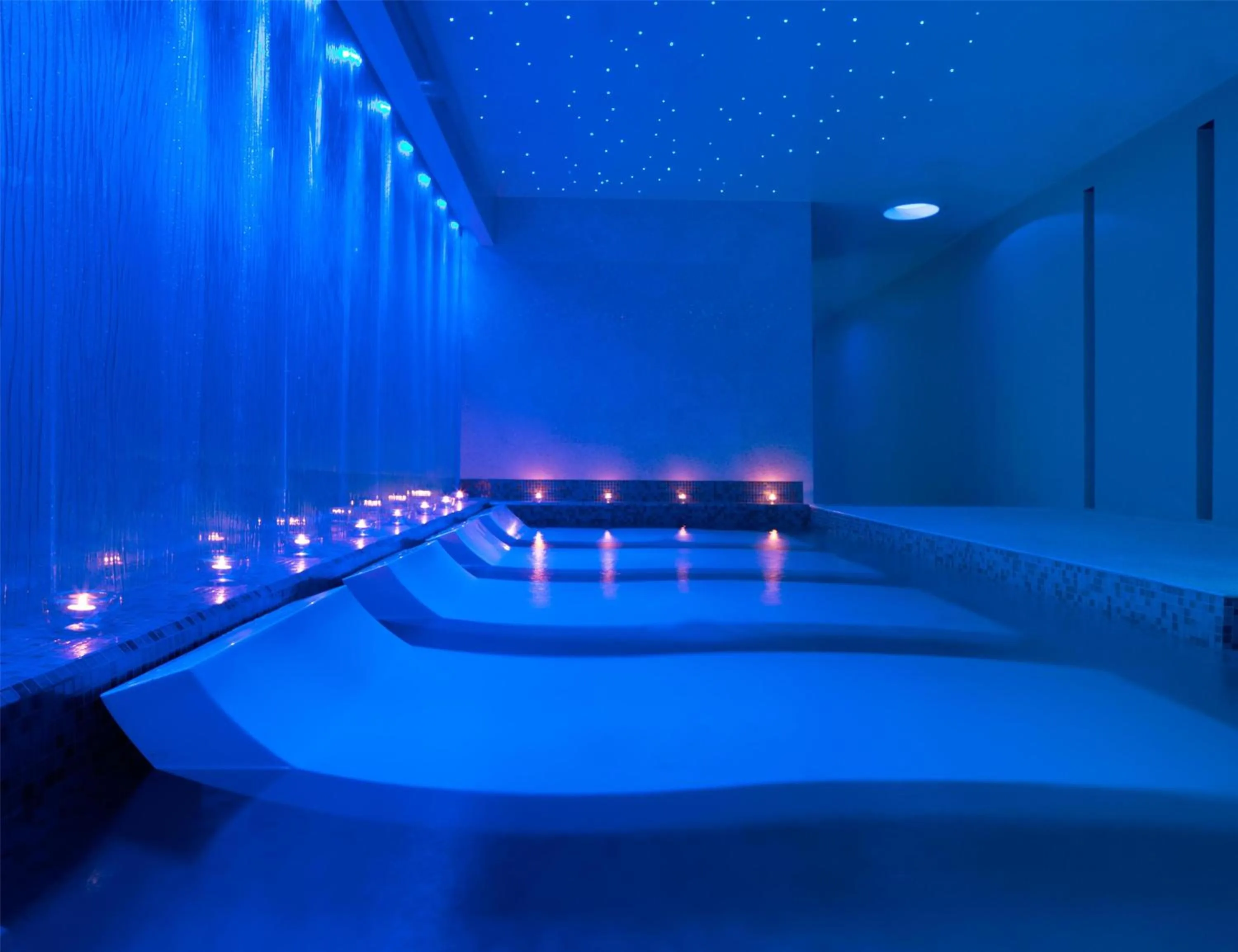 Sports, Bed in Conrad Dubai