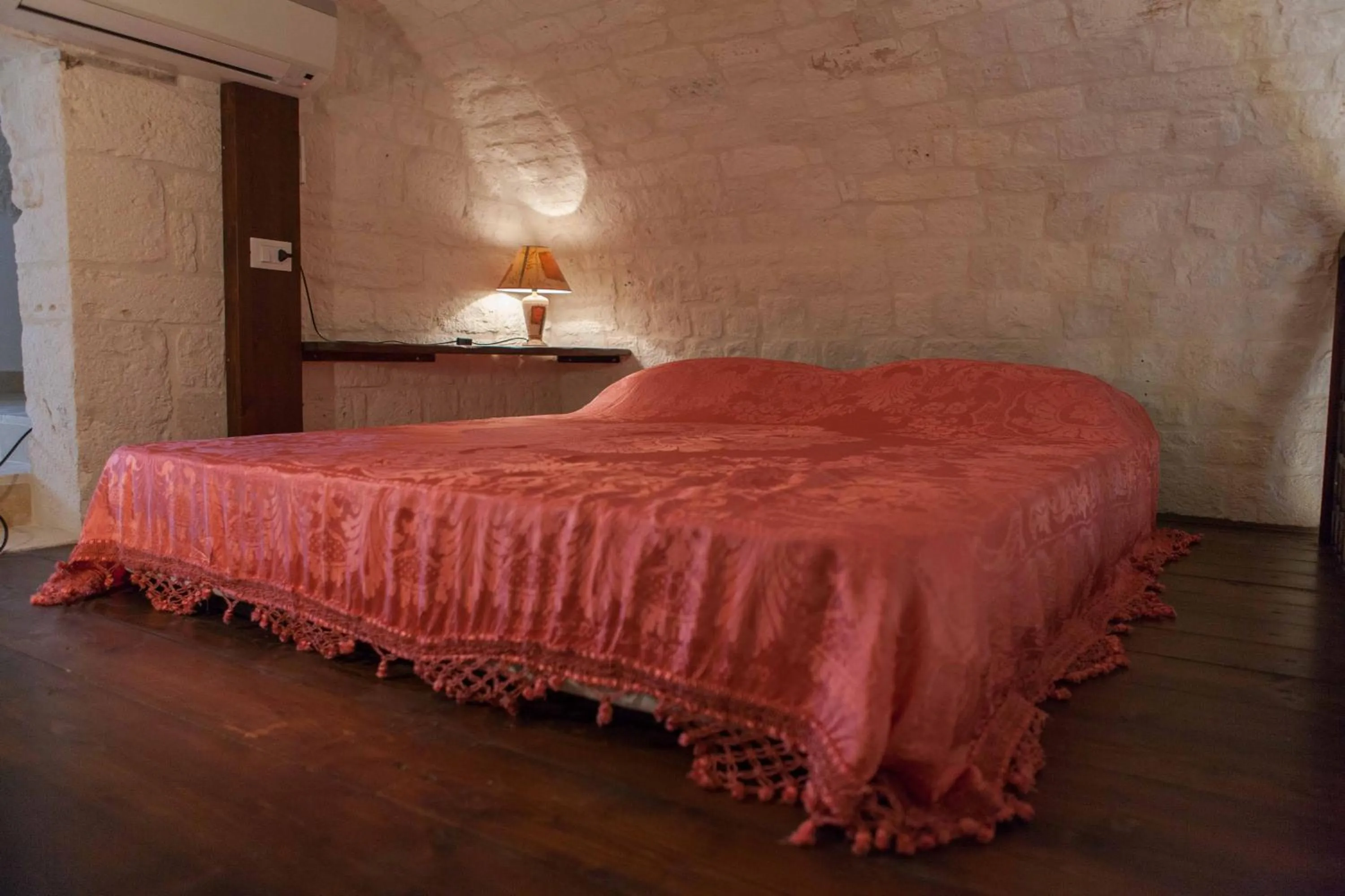 Photo of the whole room in Da Santino