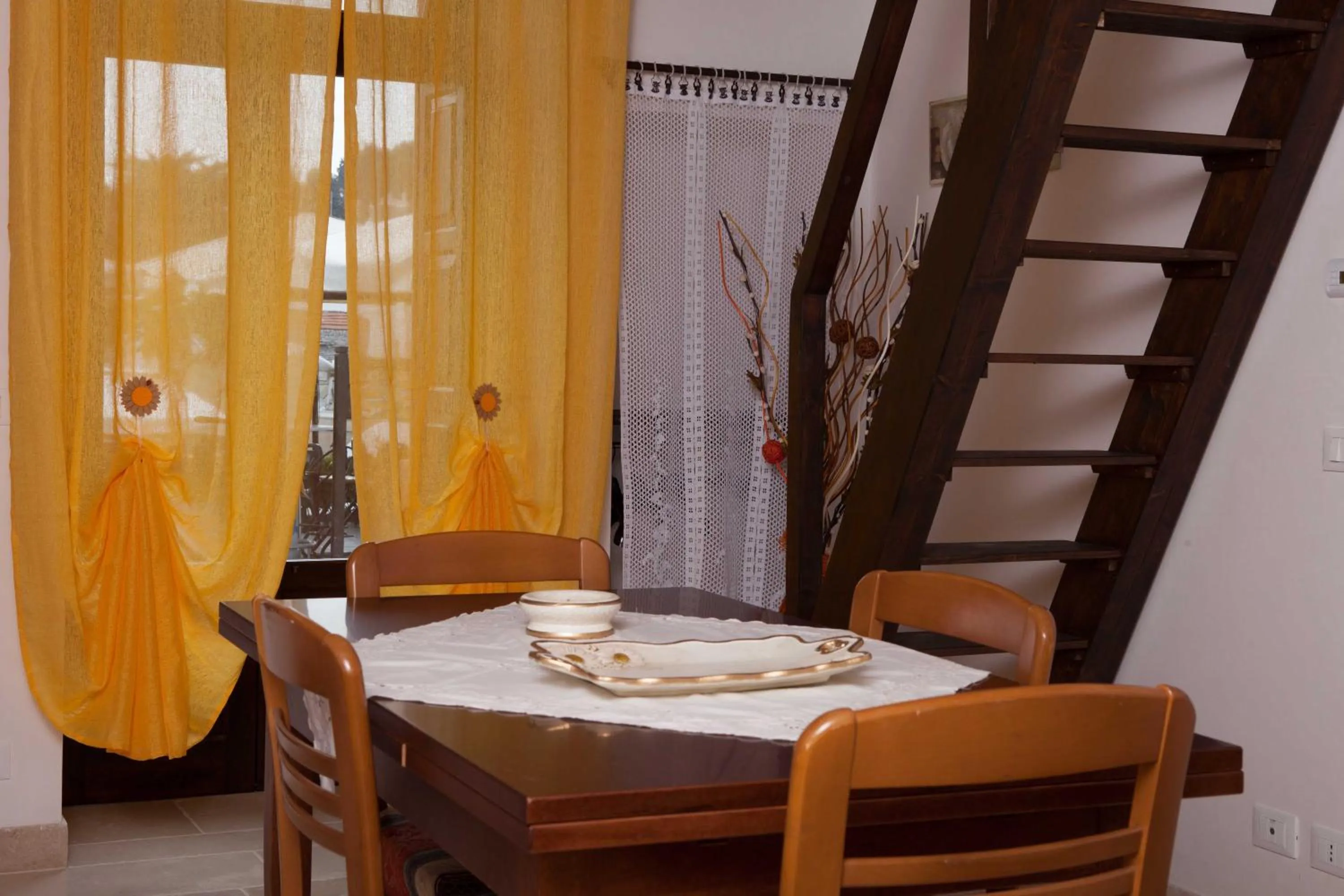 Communal lounge/ TV room in Da Santino