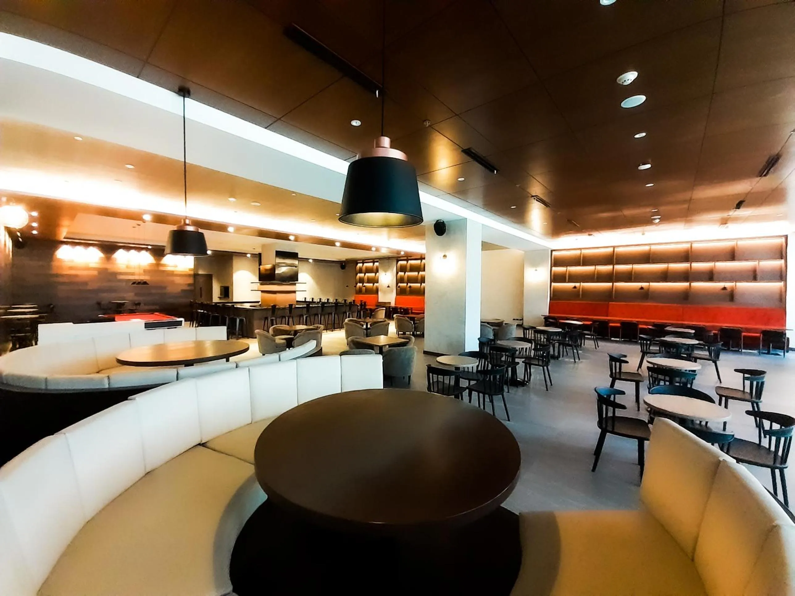 Lounge or bar in The Excelsior Hotel Las Piñas