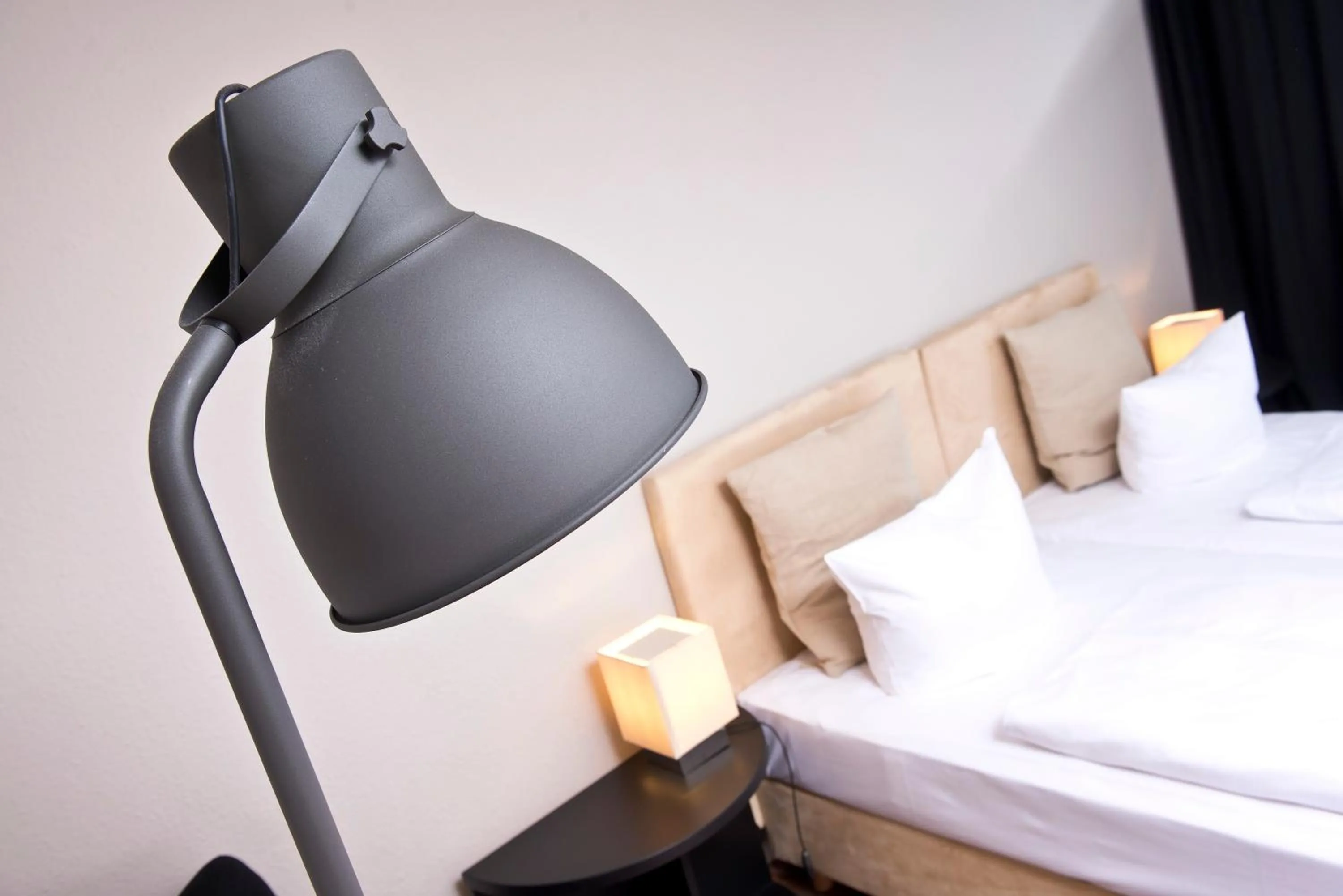 TV and multimedia, TV/Entertainment Center in Tryp by Wyndham Bremen Airport