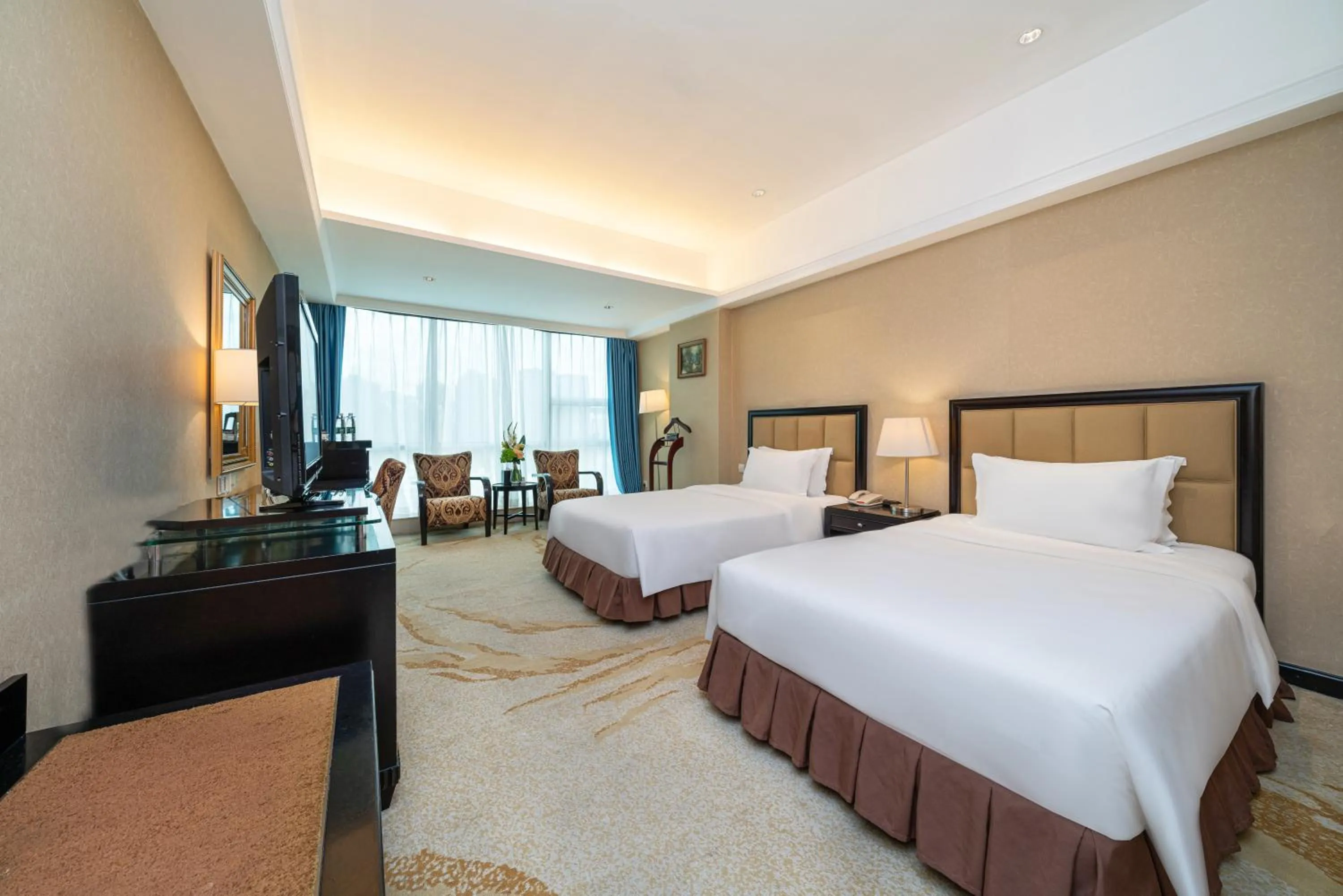 Bed in Oriental Ginza Hotel Shenzhen