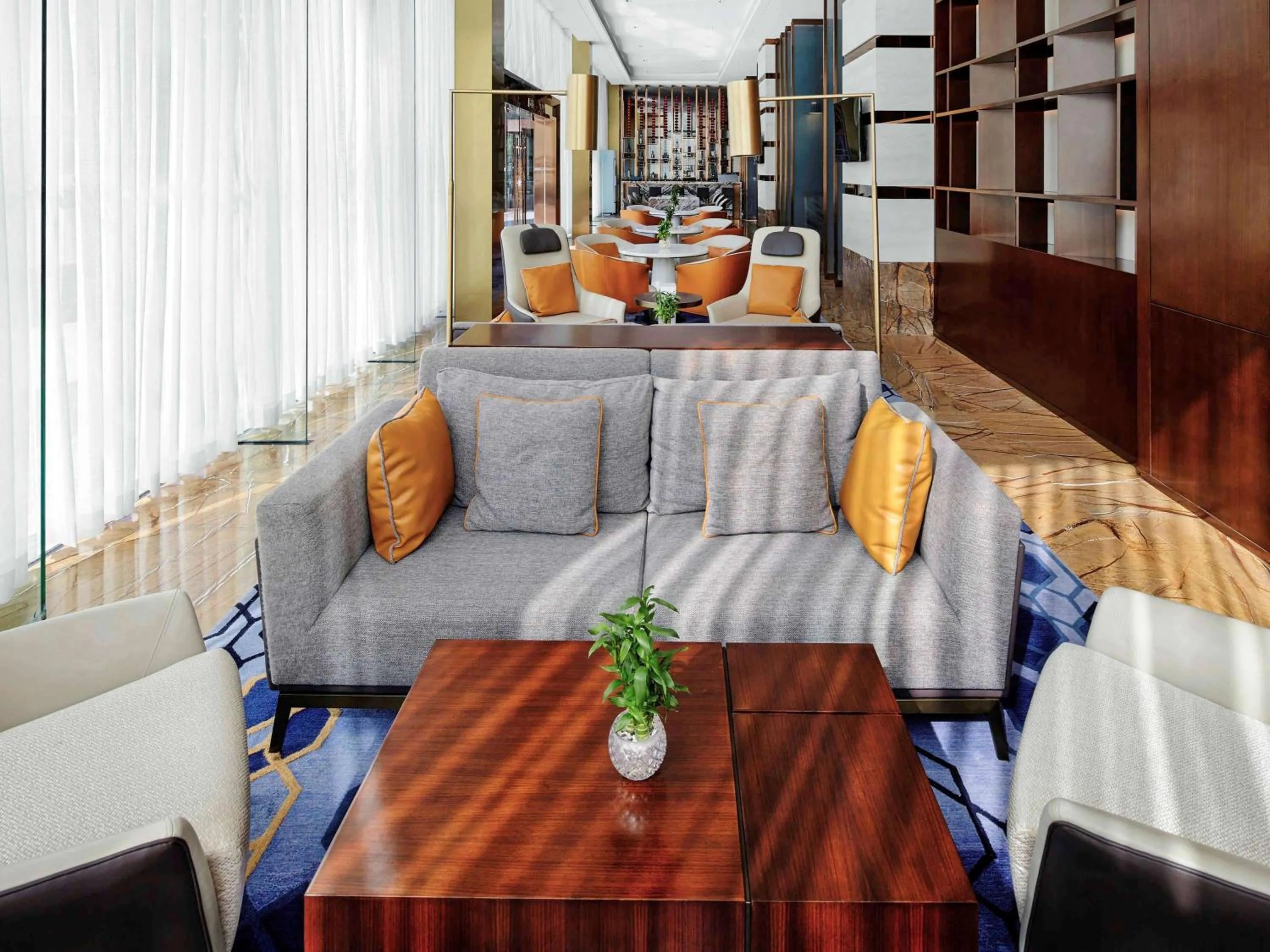 Lounge or bar in Oriental Ginza Hotel Shenzhen