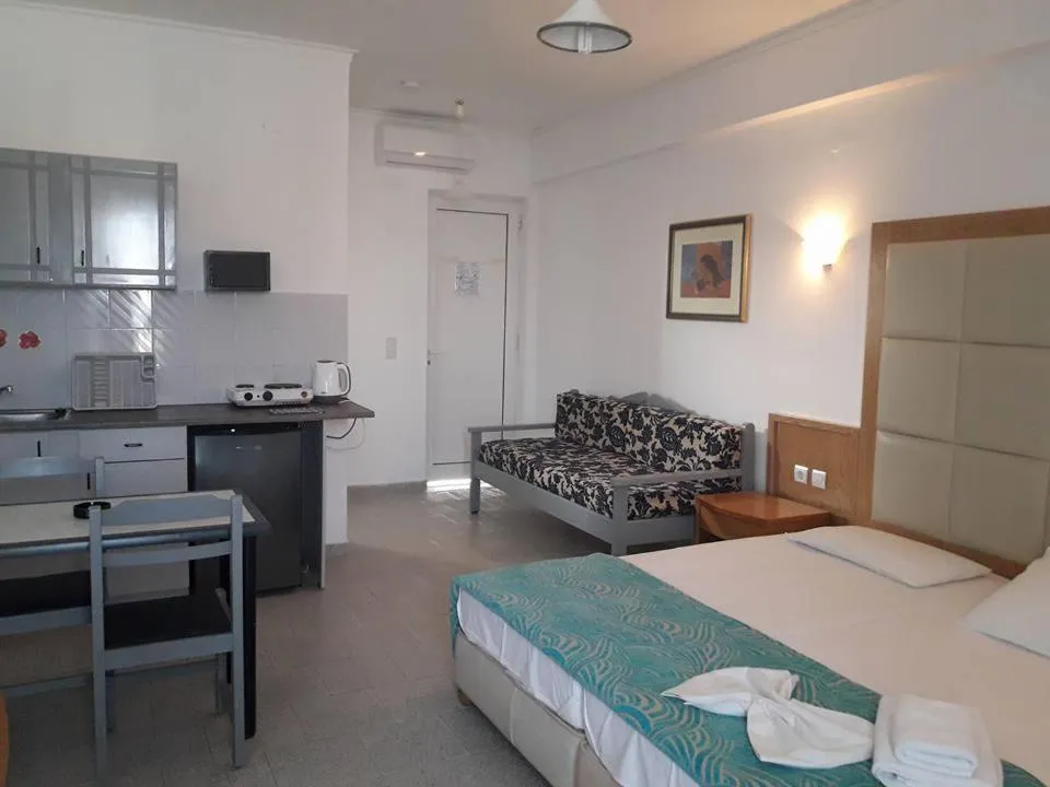 Photo of the whole room, Bed in Haridimos Apartments