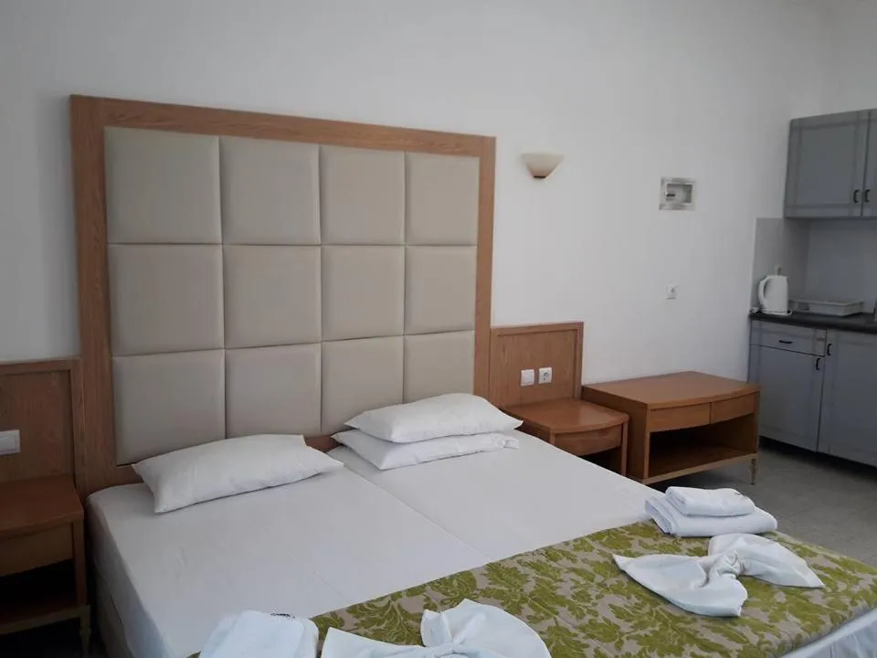 Bed in Haridimos Apartments
