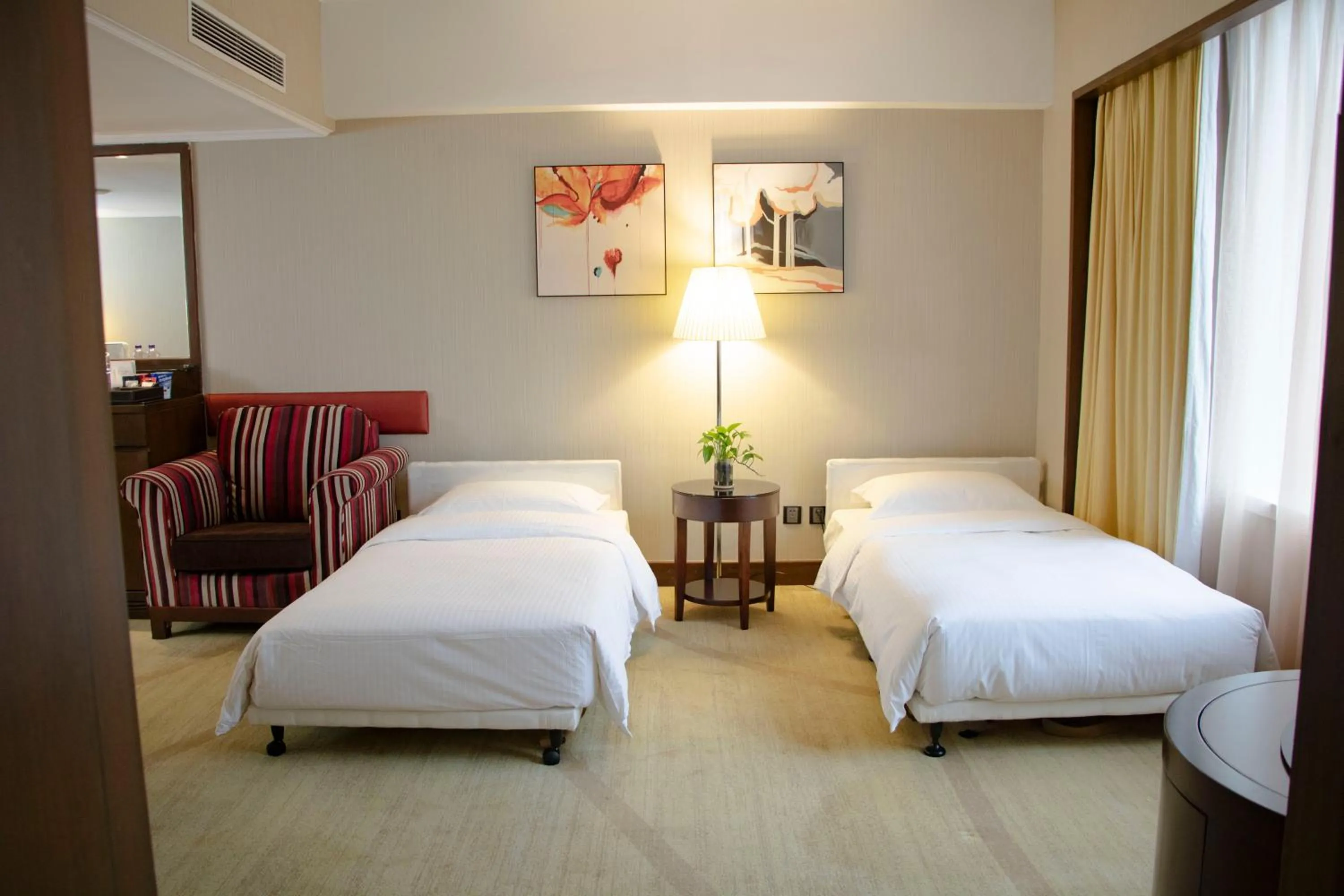 Bed in Grand Mercure Beijing Central