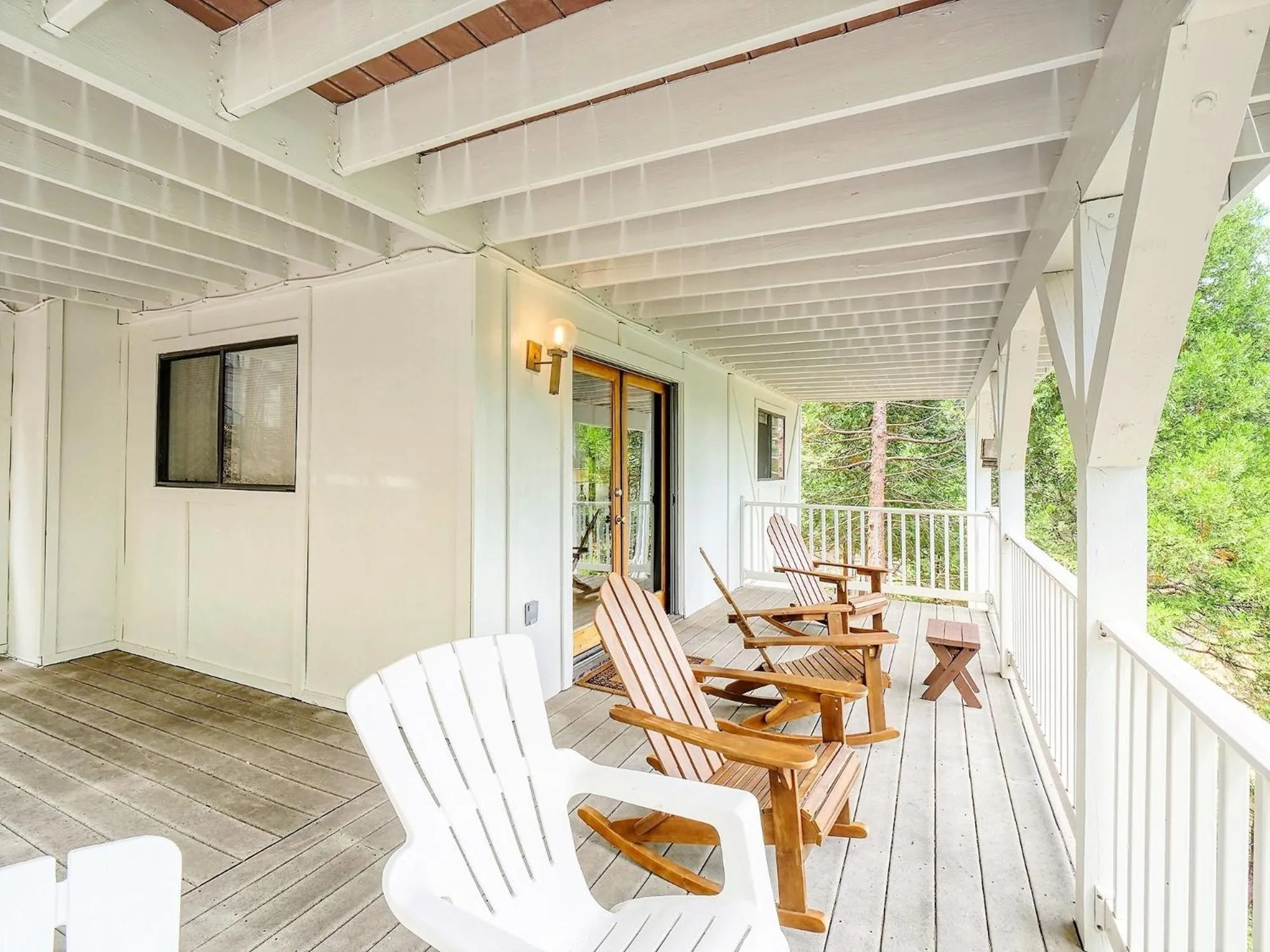 Patio in Kid's Paradise! Ball Pit 2 Lofts Lakeview 5 bd, 3ba