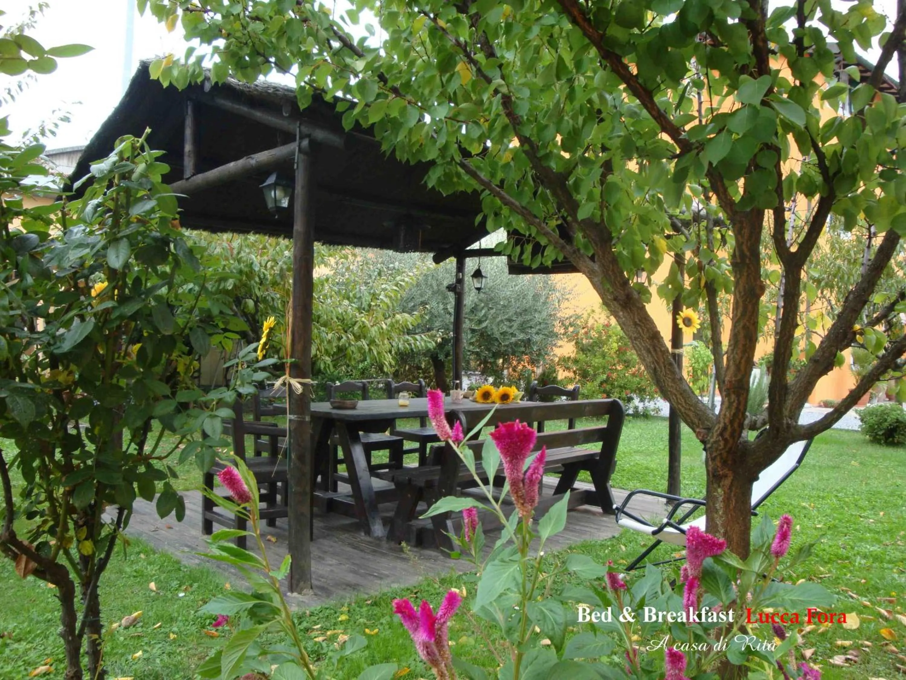 Garden in Bed & Breakfast Lucca Fora