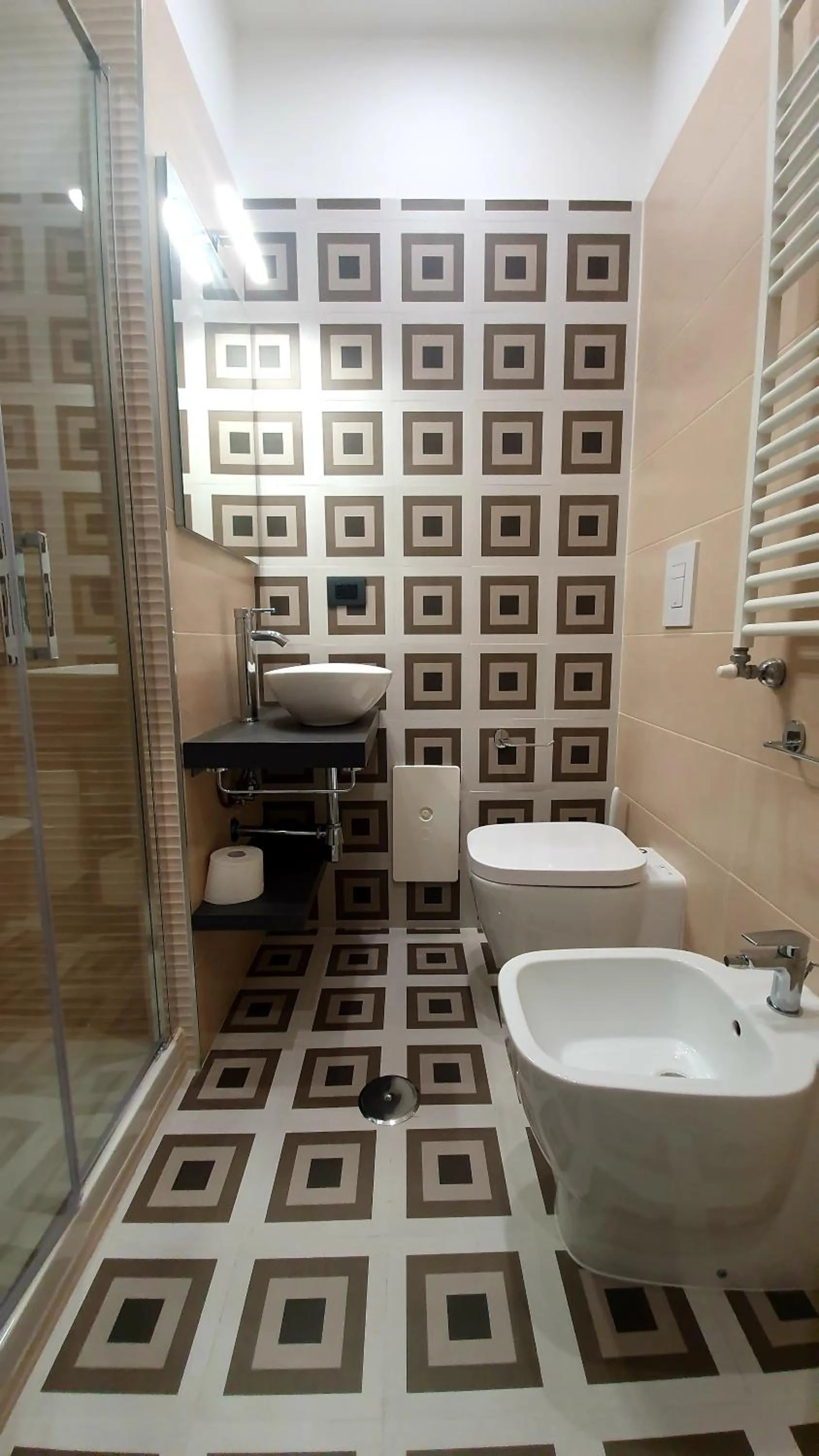 Bathroom in b&b 1930