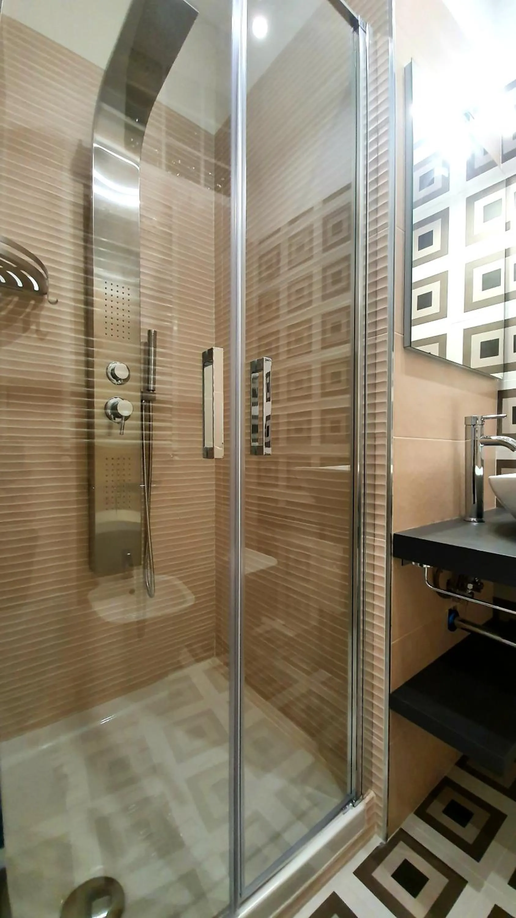 Bathroom in b&b 1930