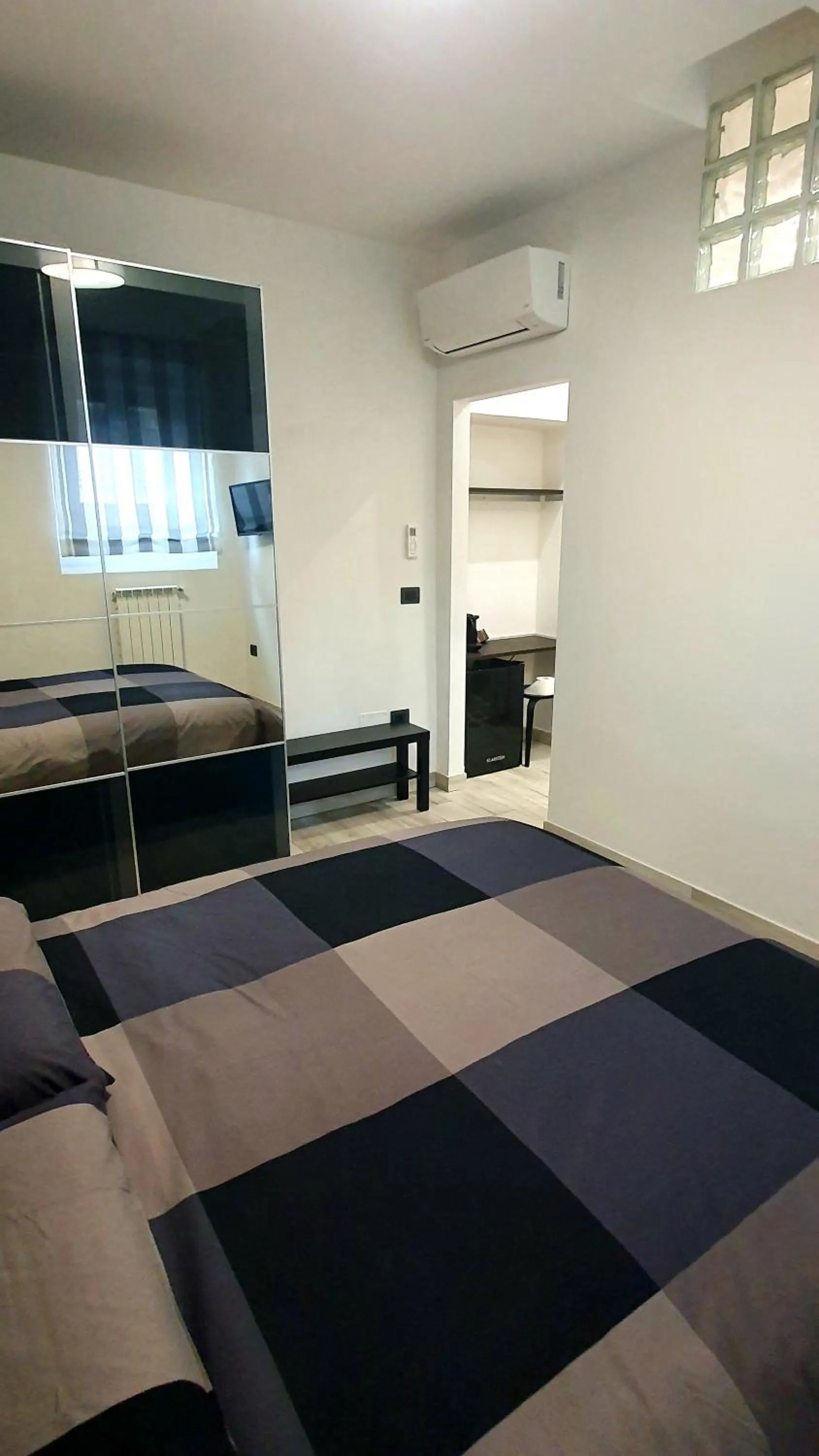 Bedroom, Bed in b&b 1930