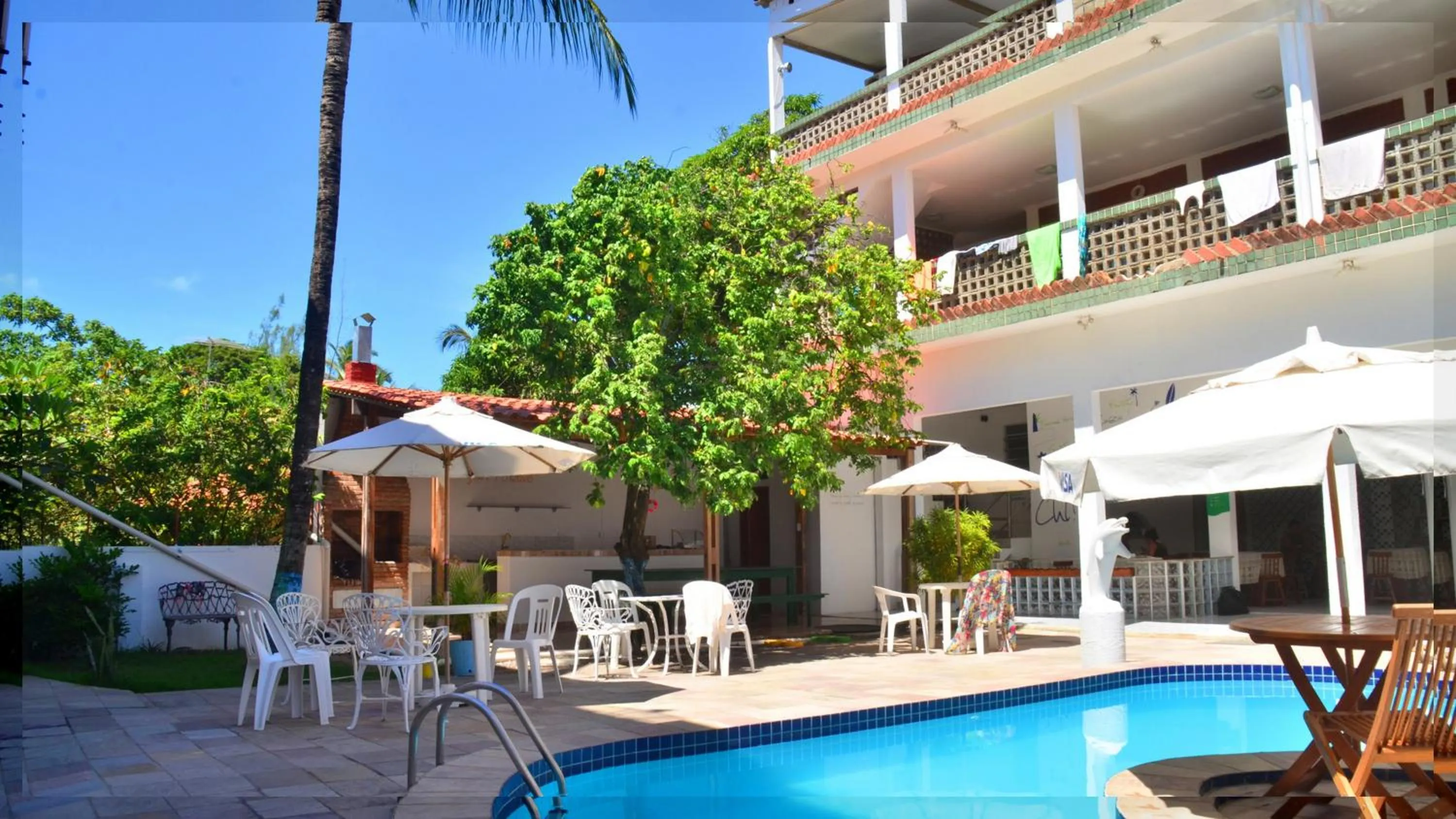 Facade/entrance in Che Lagarto Hostel Porto de Galinhas