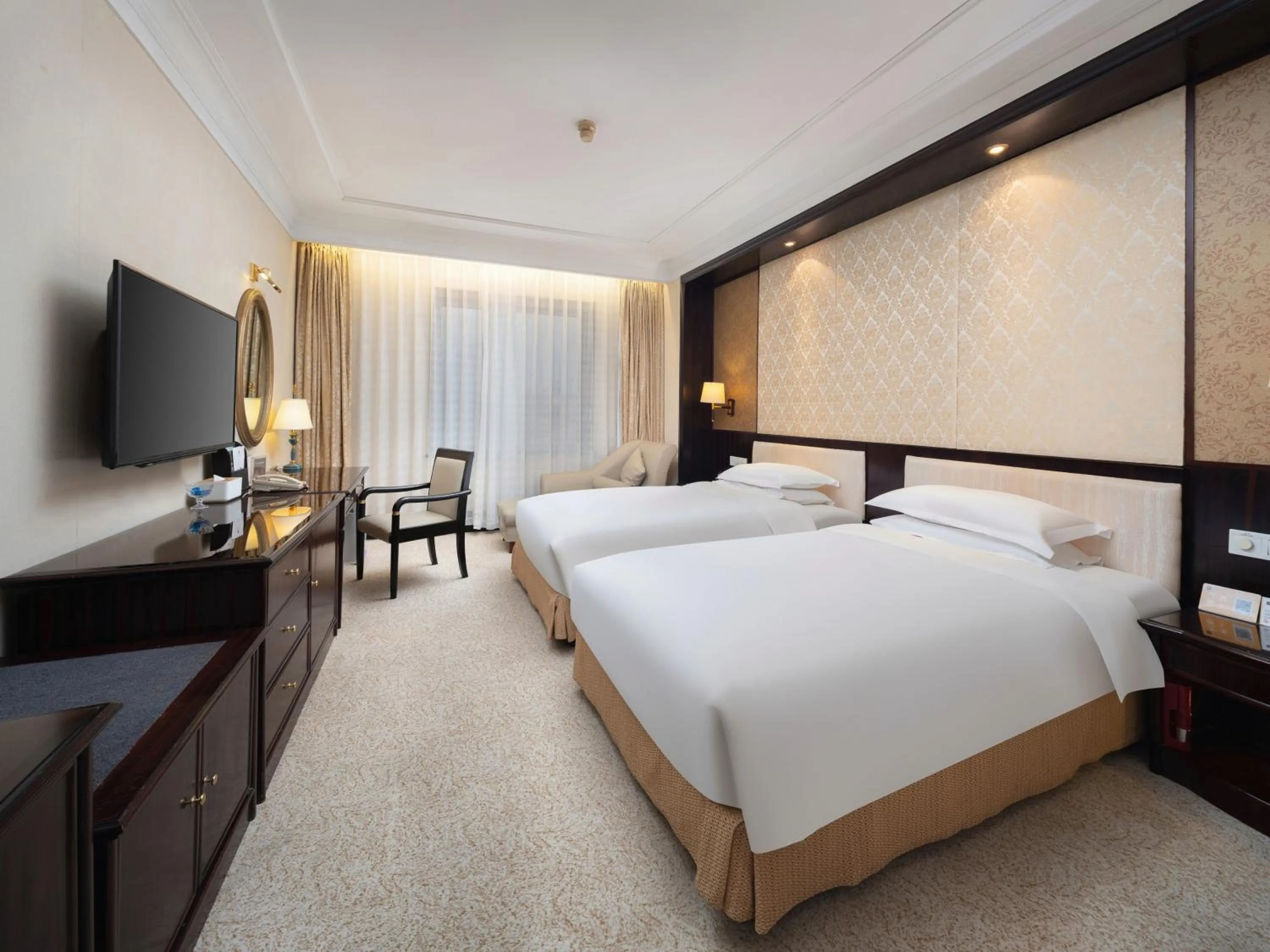 Bed in Grand Metropark Hotel Hangzhou - 6 minutes walk to the West Lake