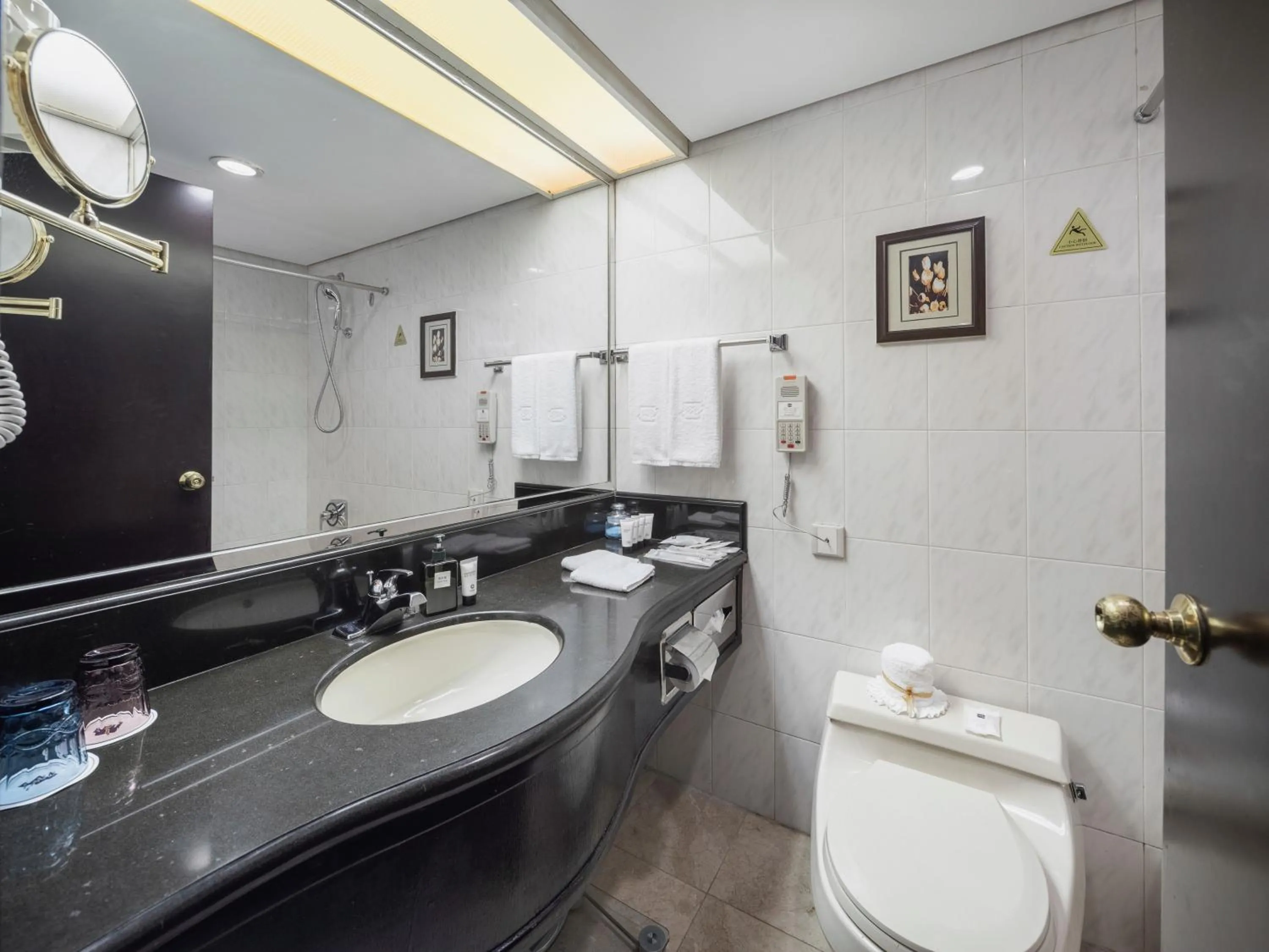 Grand Metropark Hotel Hangzhou - 6 minutes walk to the West Lake