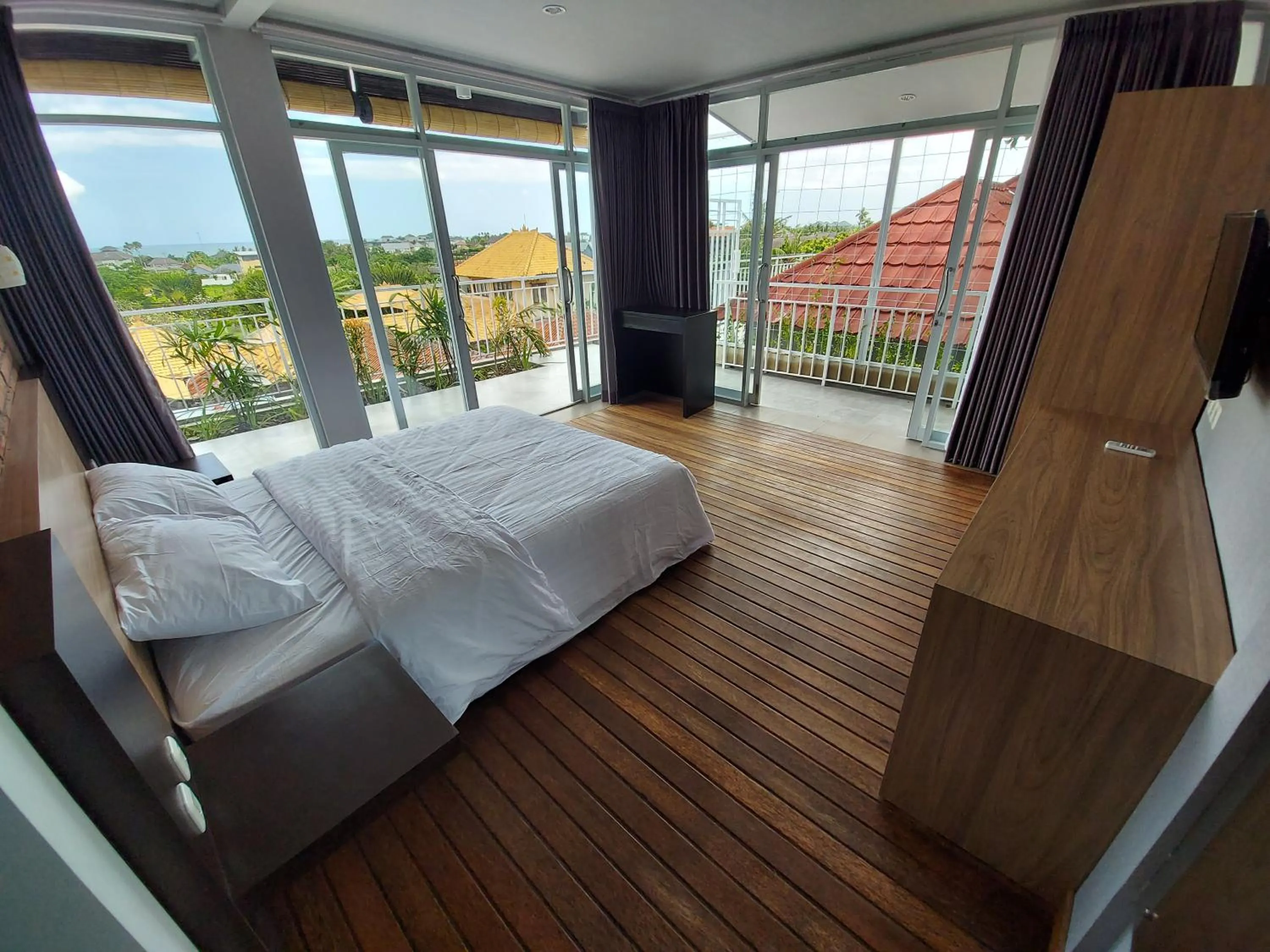 Photo of the whole room, Bed in Lushy Hostel Canggu