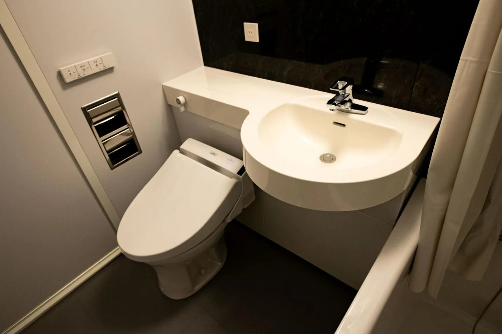 Toilet in Sakura Hotel Onomichi Ekimae