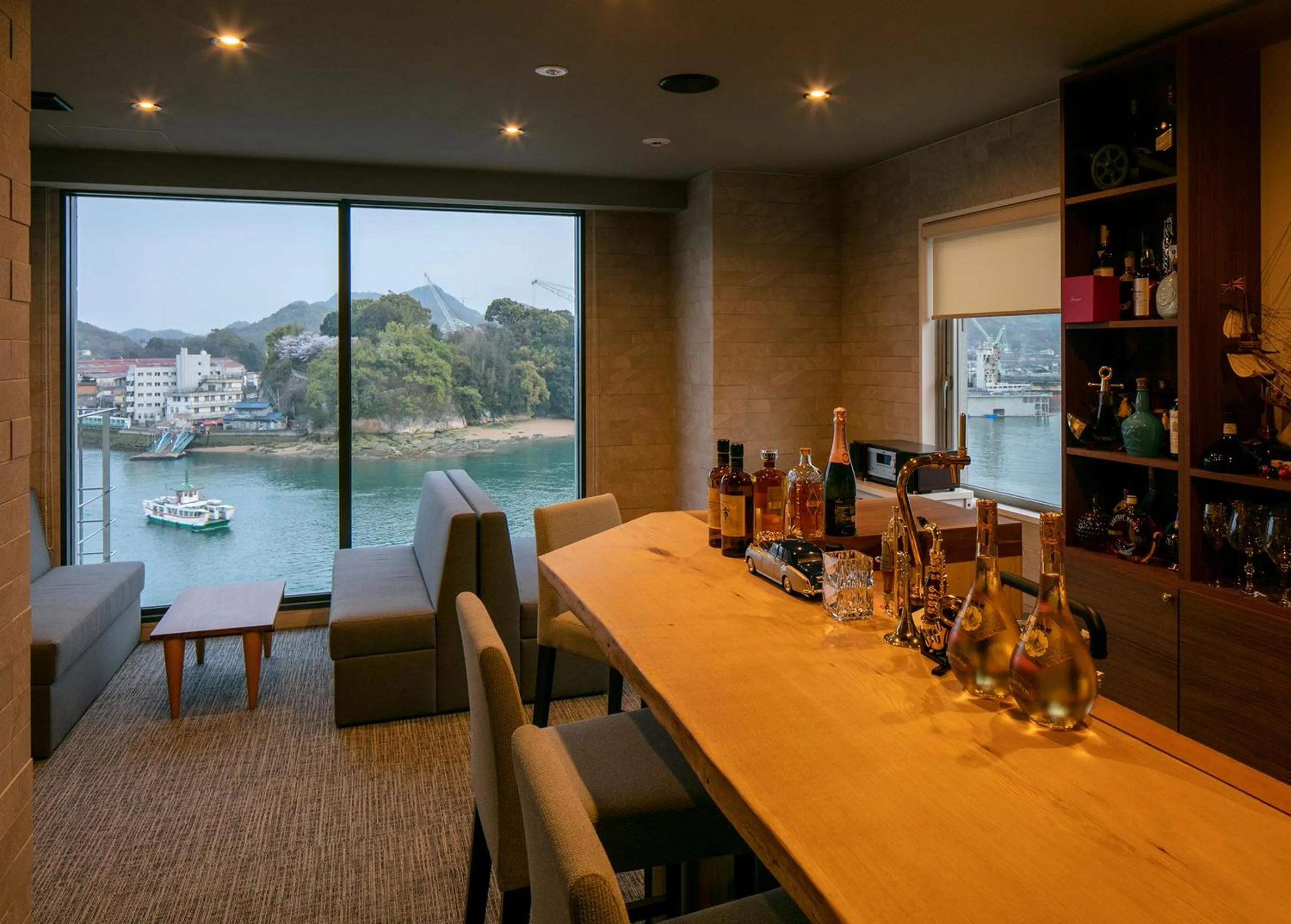 Lounge or bar in Sakura Hotel Onomichi Ekimae